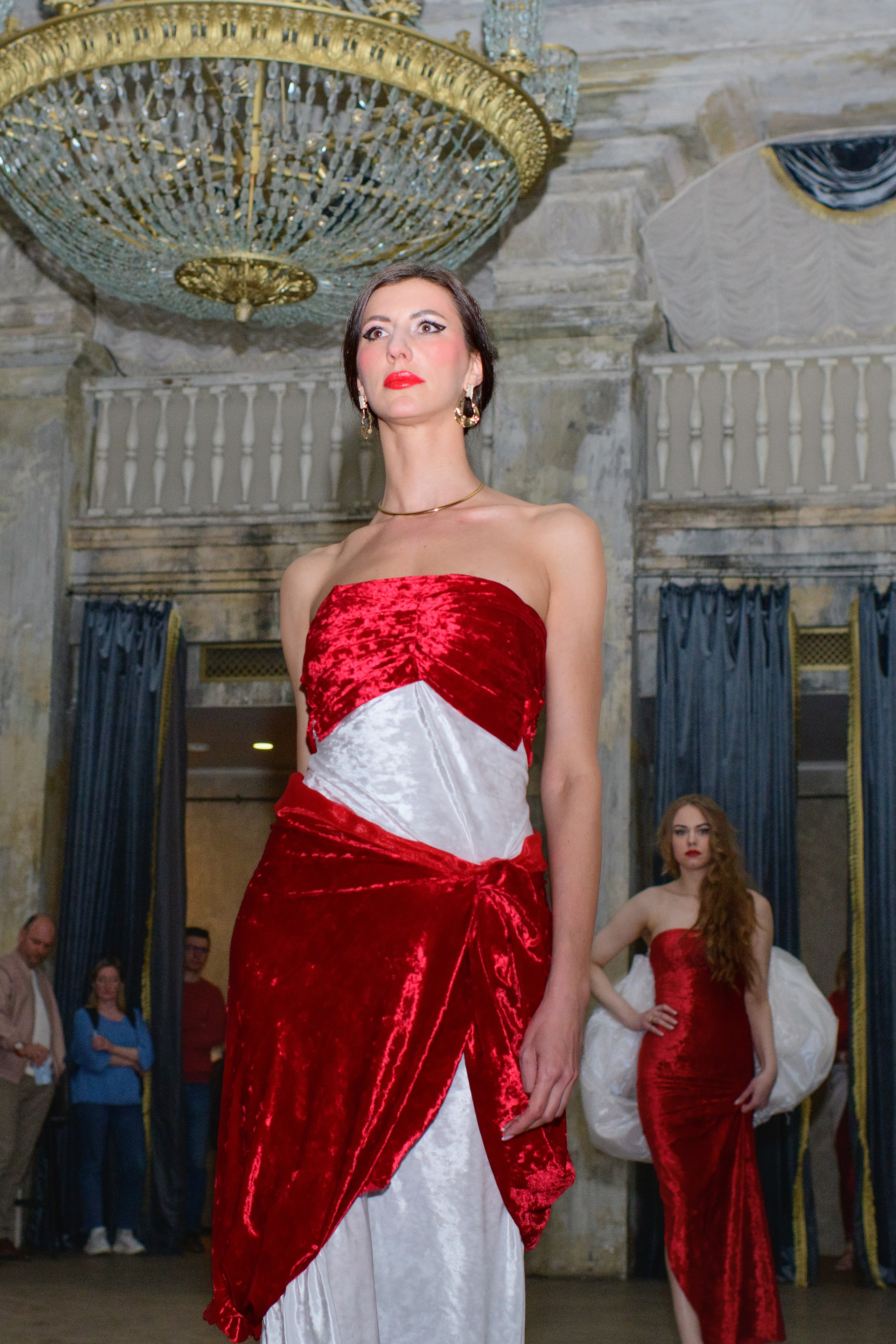 Репортаж модного показа «Люди брендов». Организация и проведение фотосъемок в Санкт-Петербурге. Фотограф Смирягин Илья