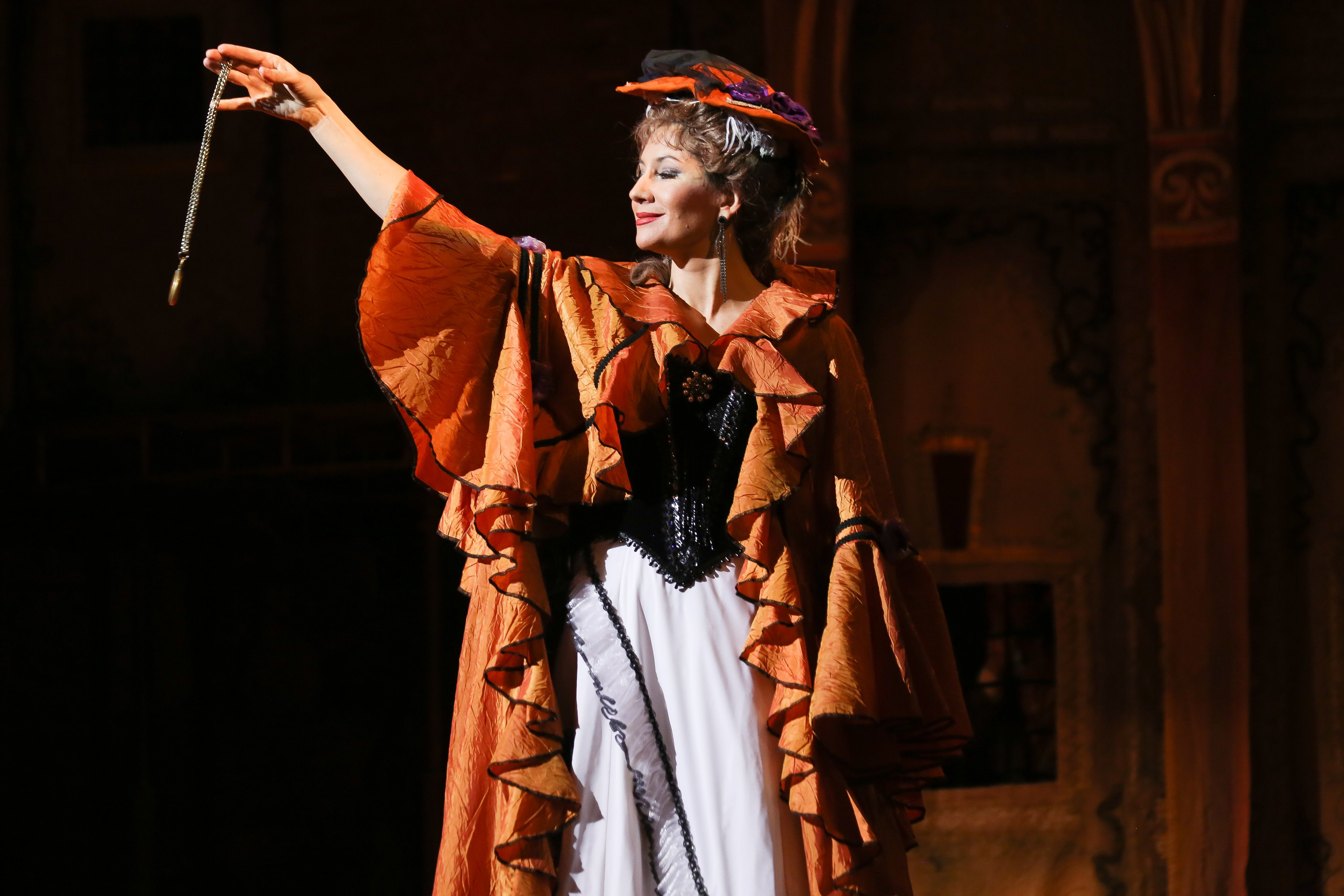 Летучая мышь в Московской оперетте. Дарья Письменюк / Darya Leitstern — фотограф, музыкант, журналист, путешественник