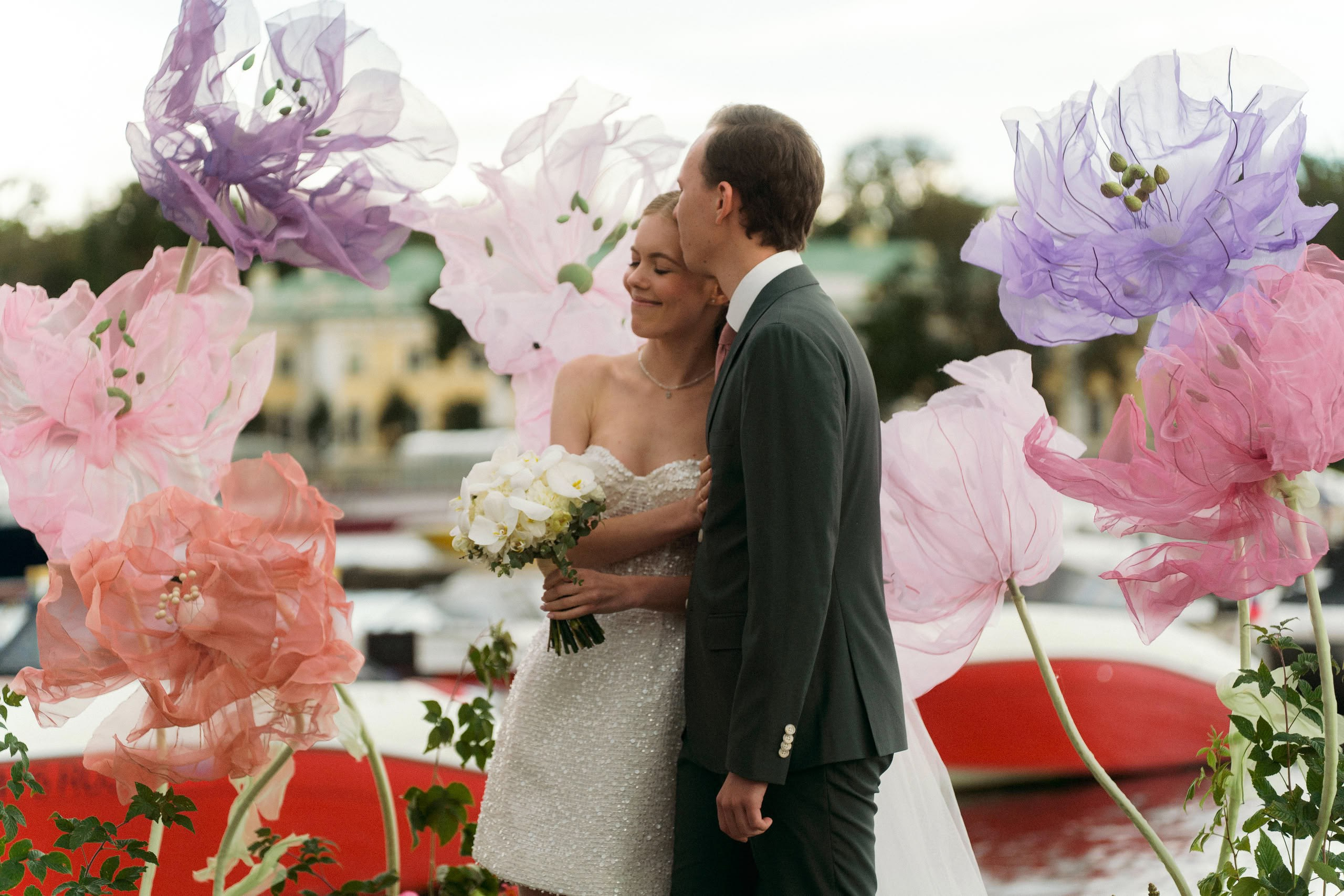Арина и Илья — свадьба в Петербурге, цифра и плёнка. Свадебный фотограф Дмитрий Родионов — Санкт-Петербург и Ленинградская область
