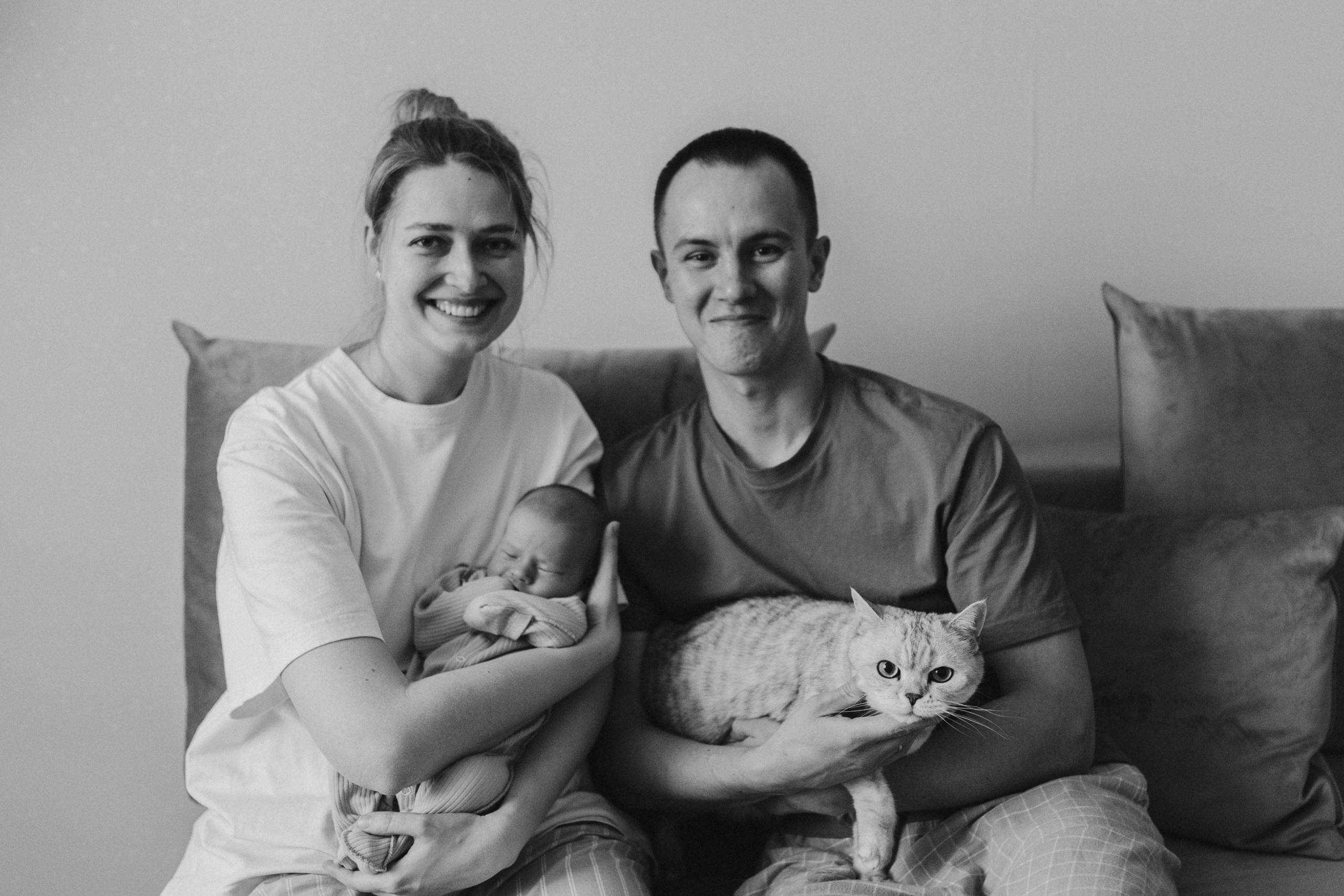 Фотосессия новорожденных (ньюборн) домашняя. Семейный фотограф в Москве Марина Аргунова