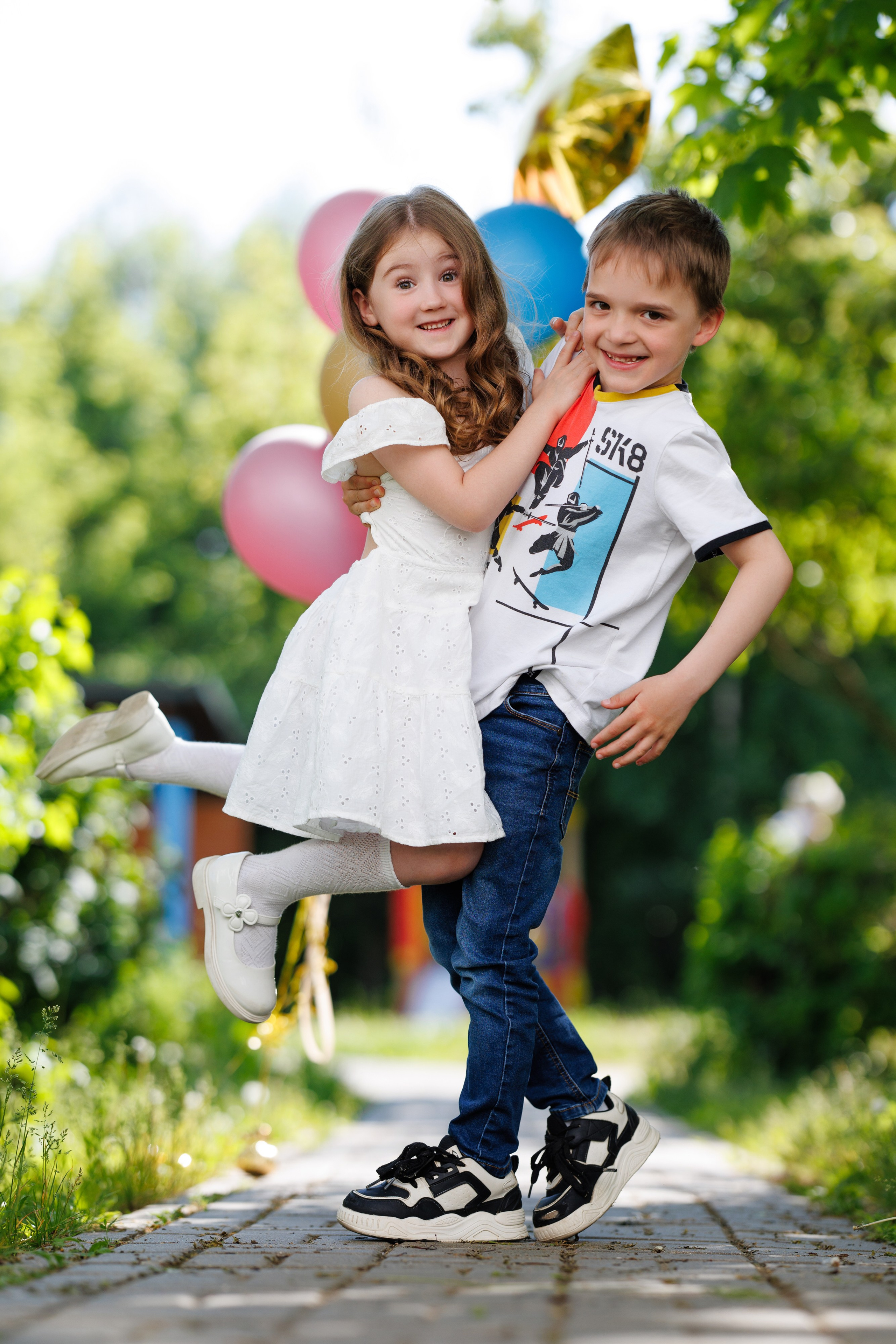 Тариф идеальный (1). Выпускные альбомы в Москве FOTOVMESTE