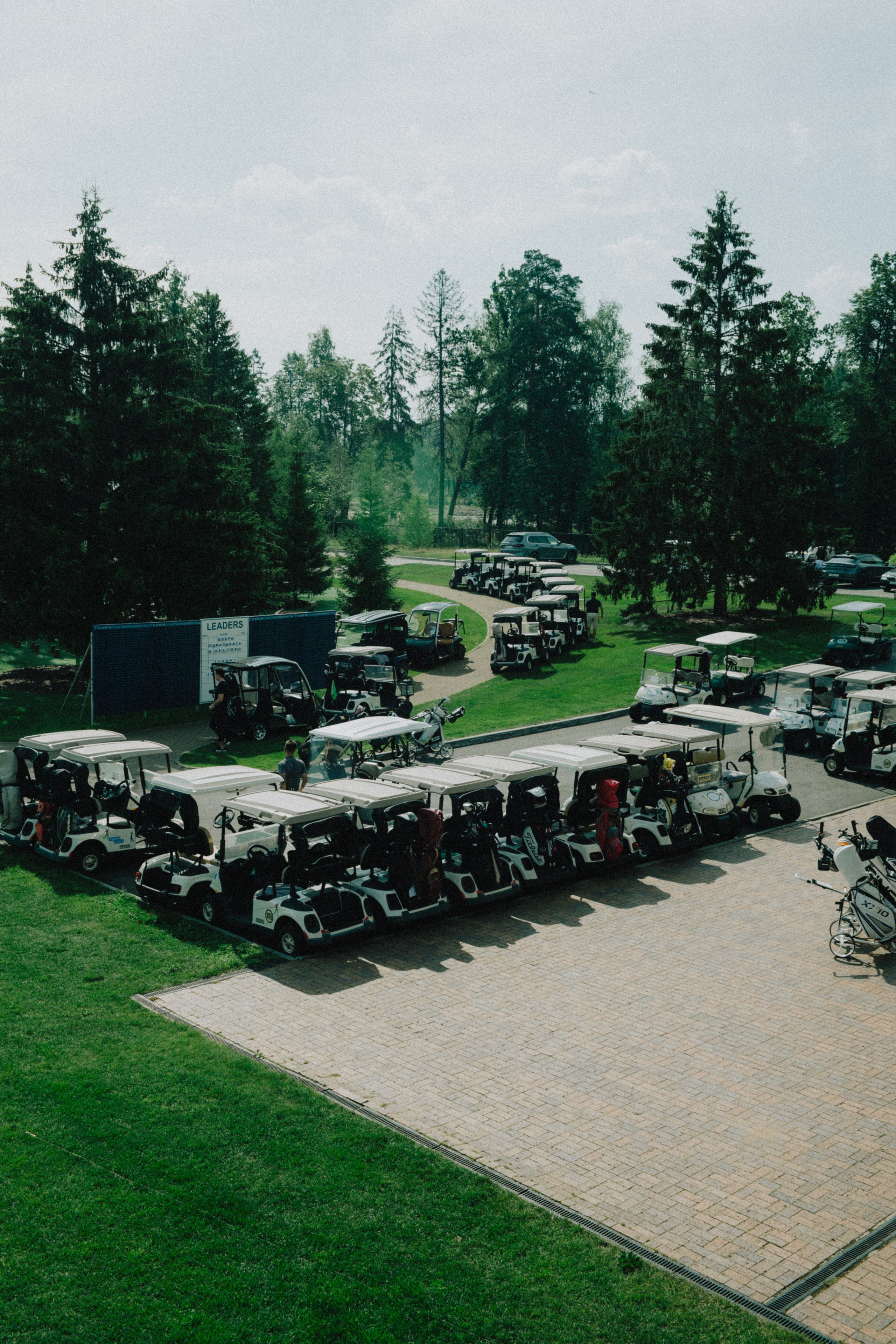 Журнал «ГОЛЬФ» Пестово. Бэкстейдж и репортажный фотограф в Москве Артем Онацко