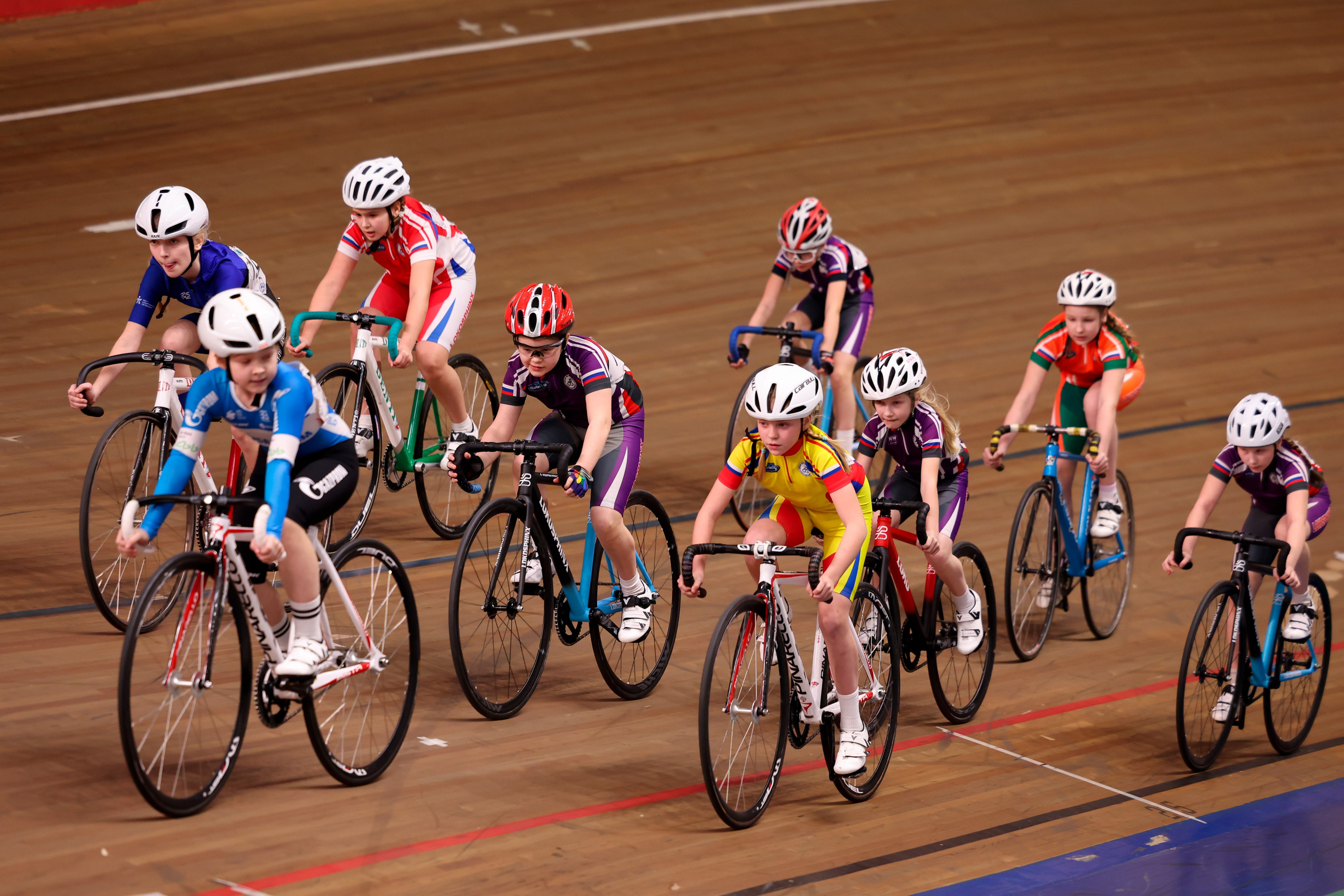 Пятый этап Региональных соревнований по велоспорту на треке (Гит, Скретч) 15.03.2025. Спортивный и репортажный фотограф Антон Тереханов