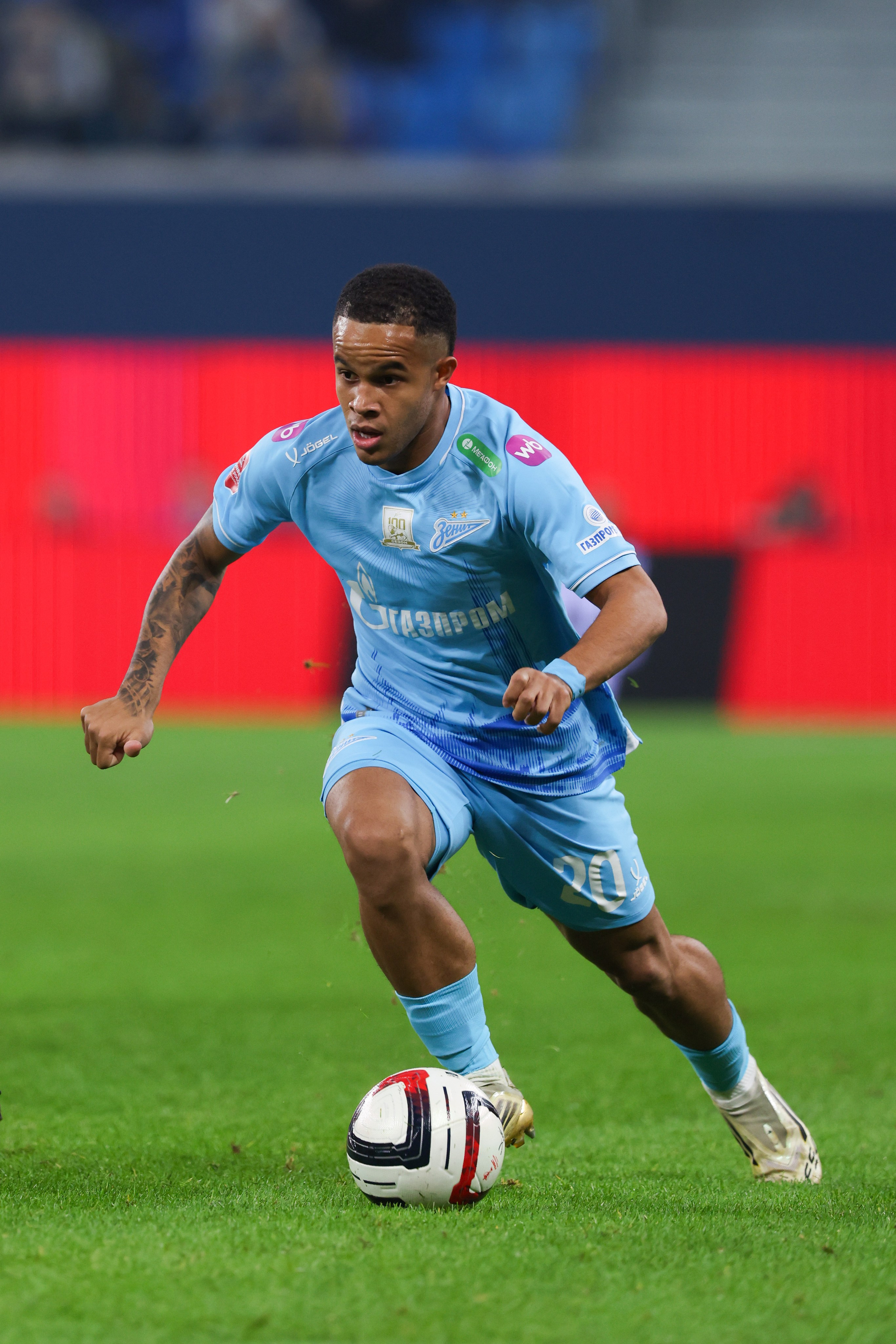 ФК «Зенит — ФК «Динамо» Москва 05.11.2025. Спортивный и репортажный фотограф Антон Тереханов