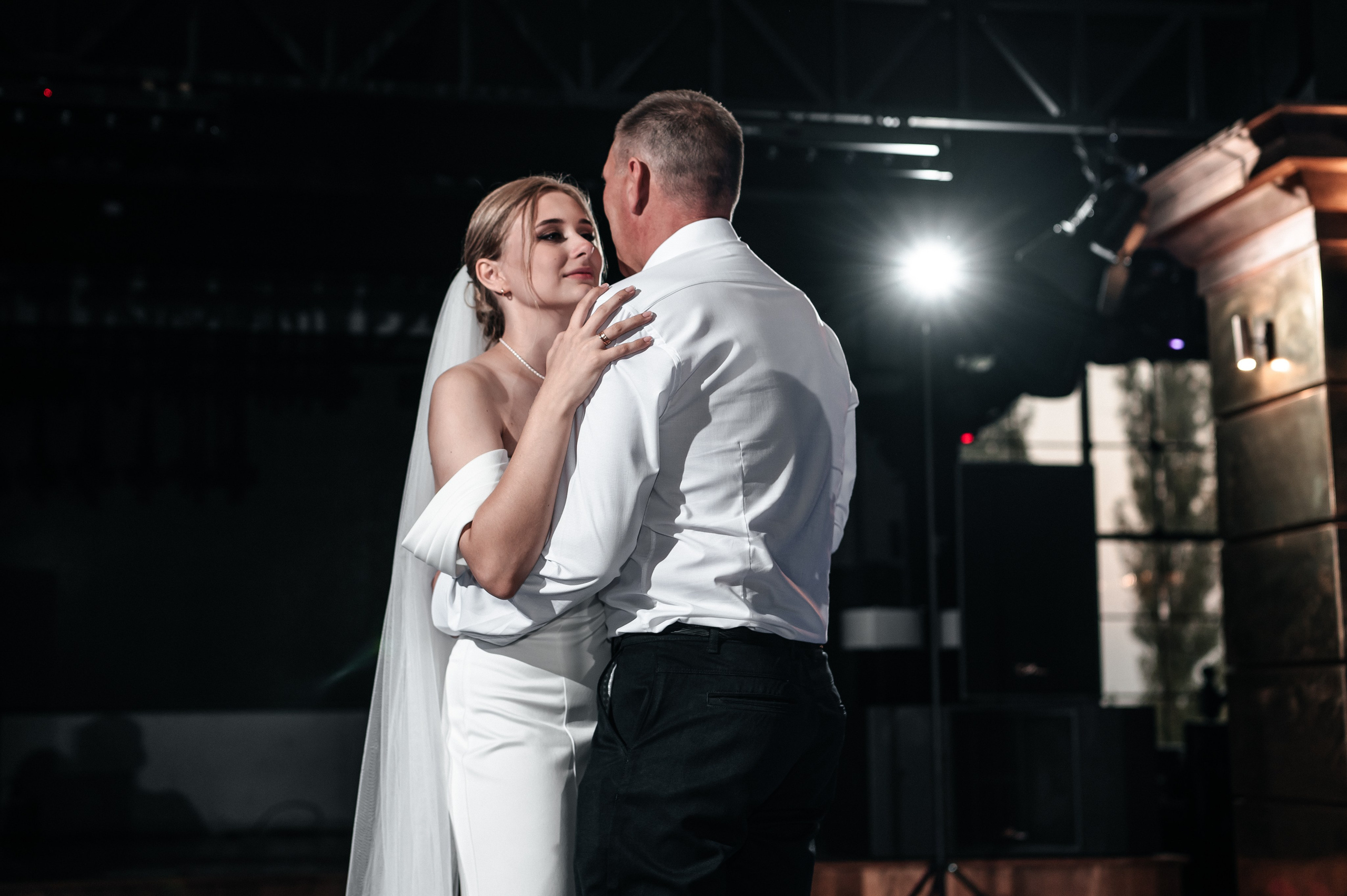 Даниил и Валерия. Черная утка. Полный день. Фотограф Екатерина Бочарникова