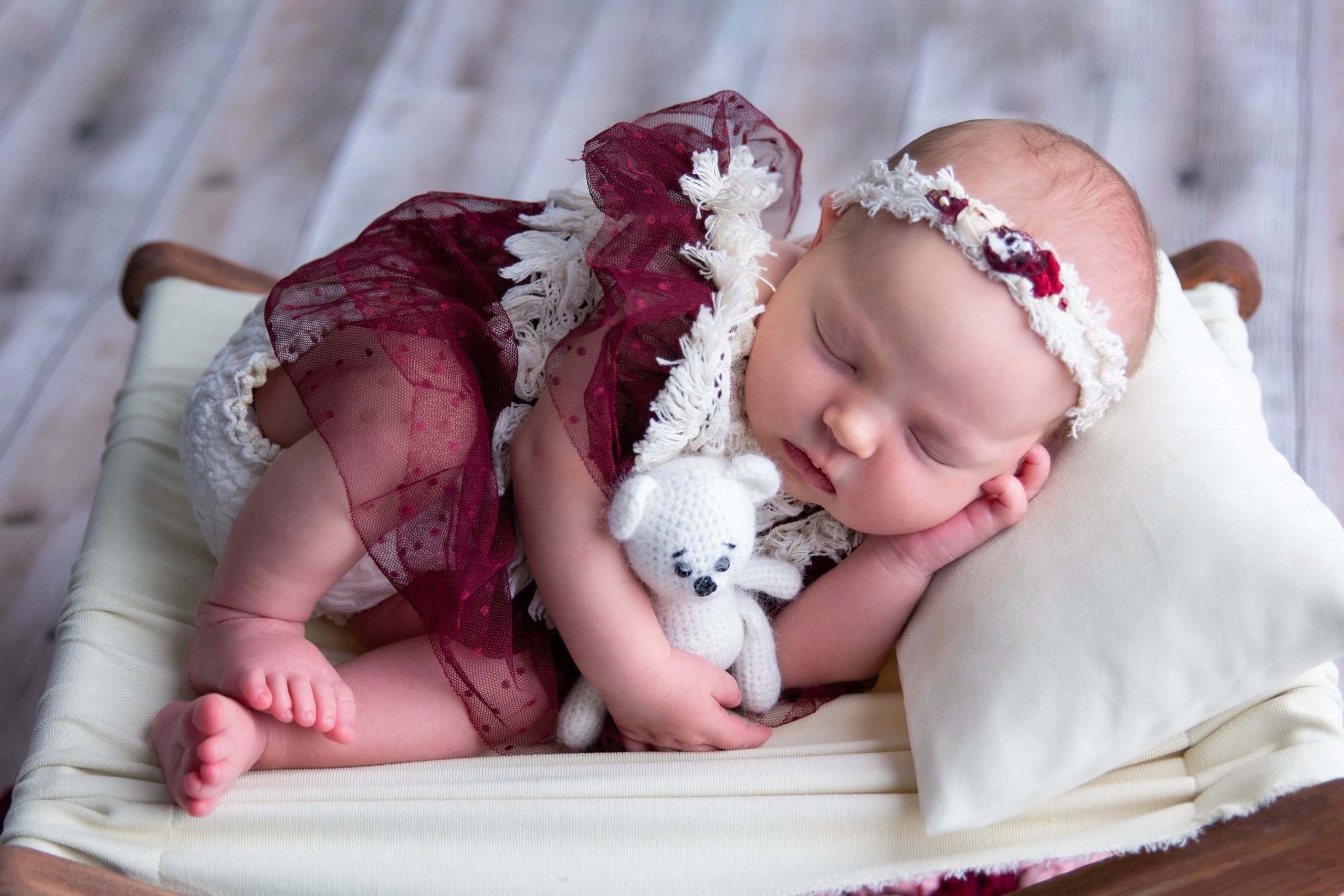 Профессиональная фотосессия новорожденного. Фотограф новорожденных Жуковский Раменское