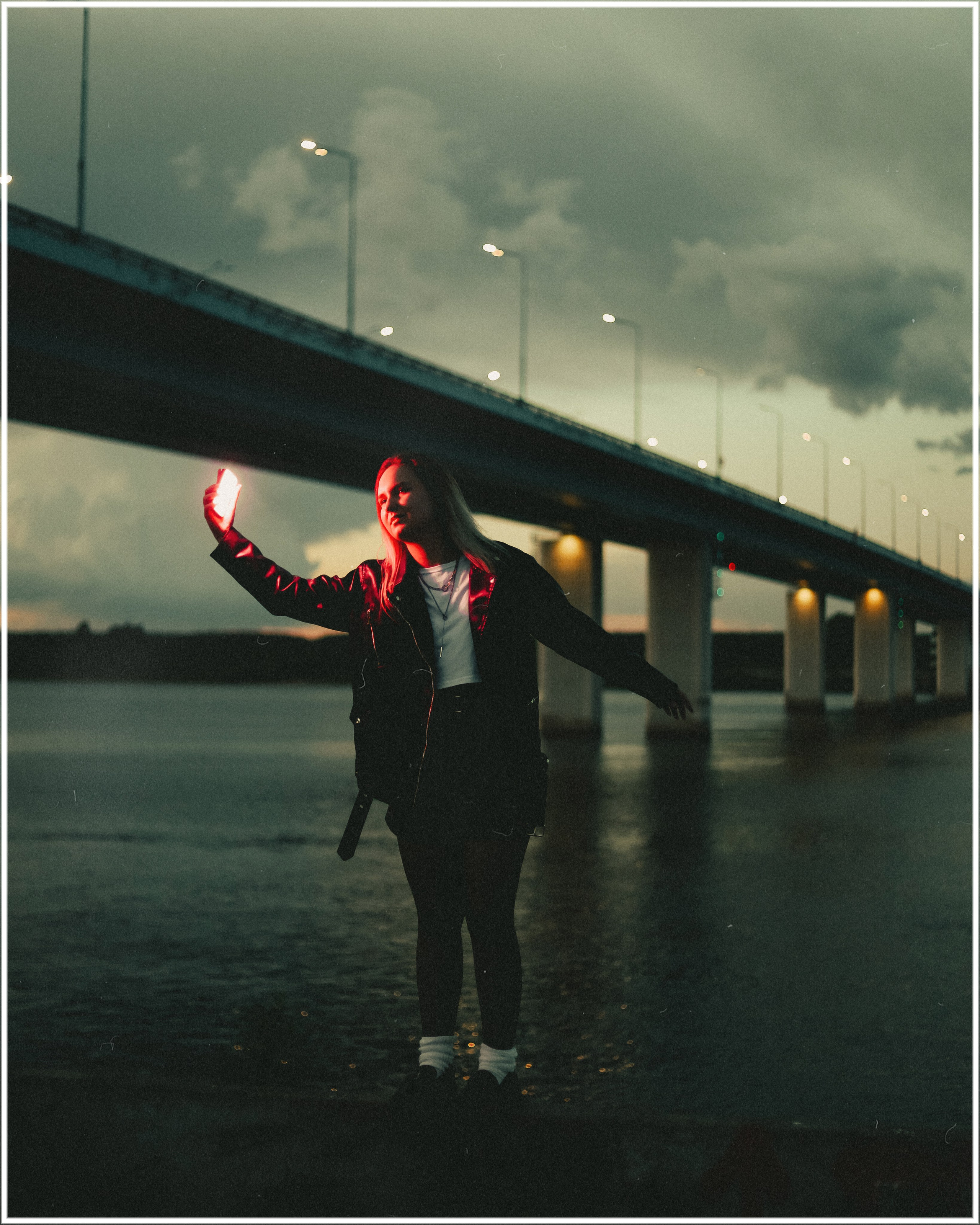 Red Evening. Sun Betty — кинофотограф Элизабет