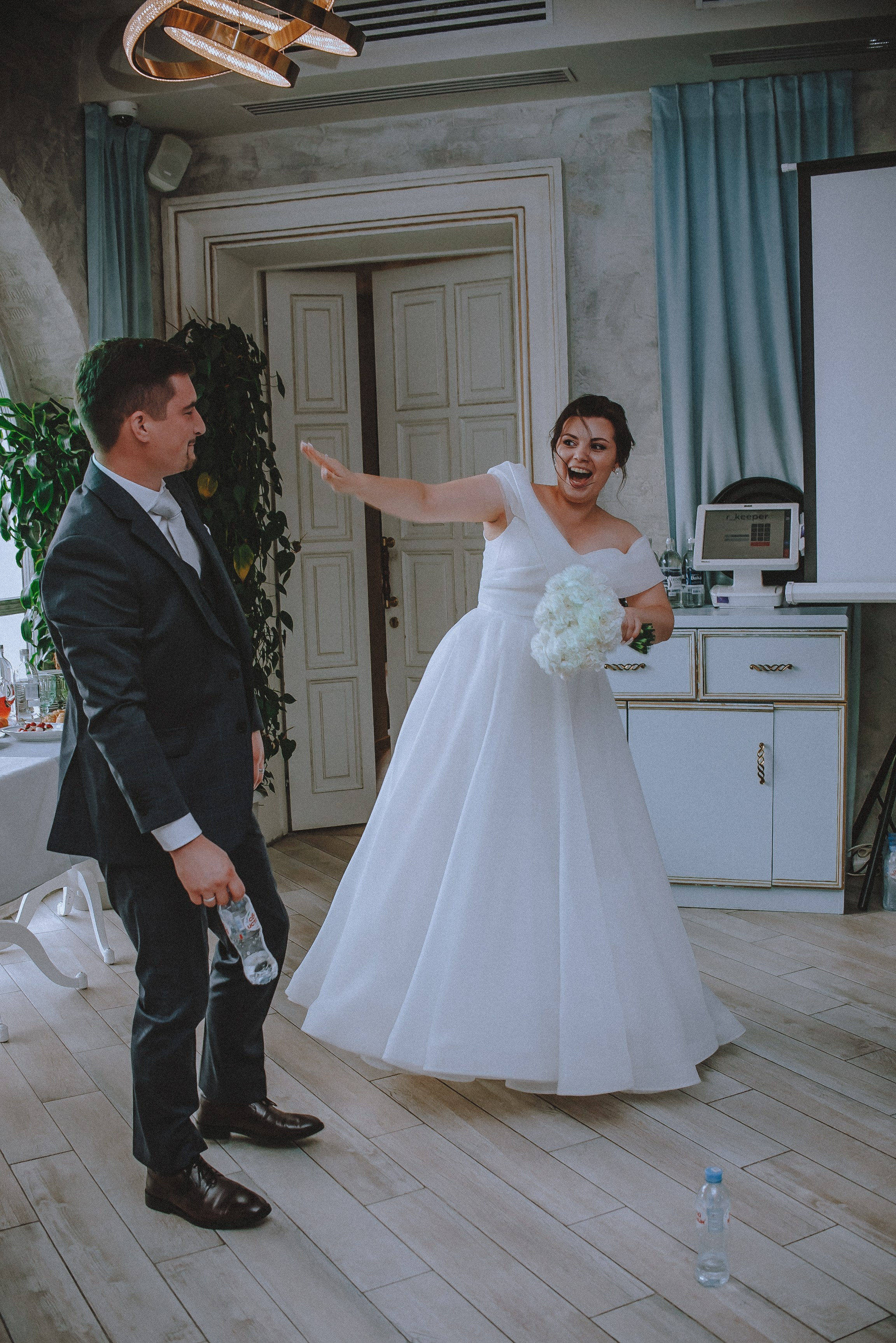 Love.com: Главная страница нашего счастья. Свадебный и семейный фотограф в Москве Сажина Кристина КиМ. Свадебный оператор в Москве Сажин Максим