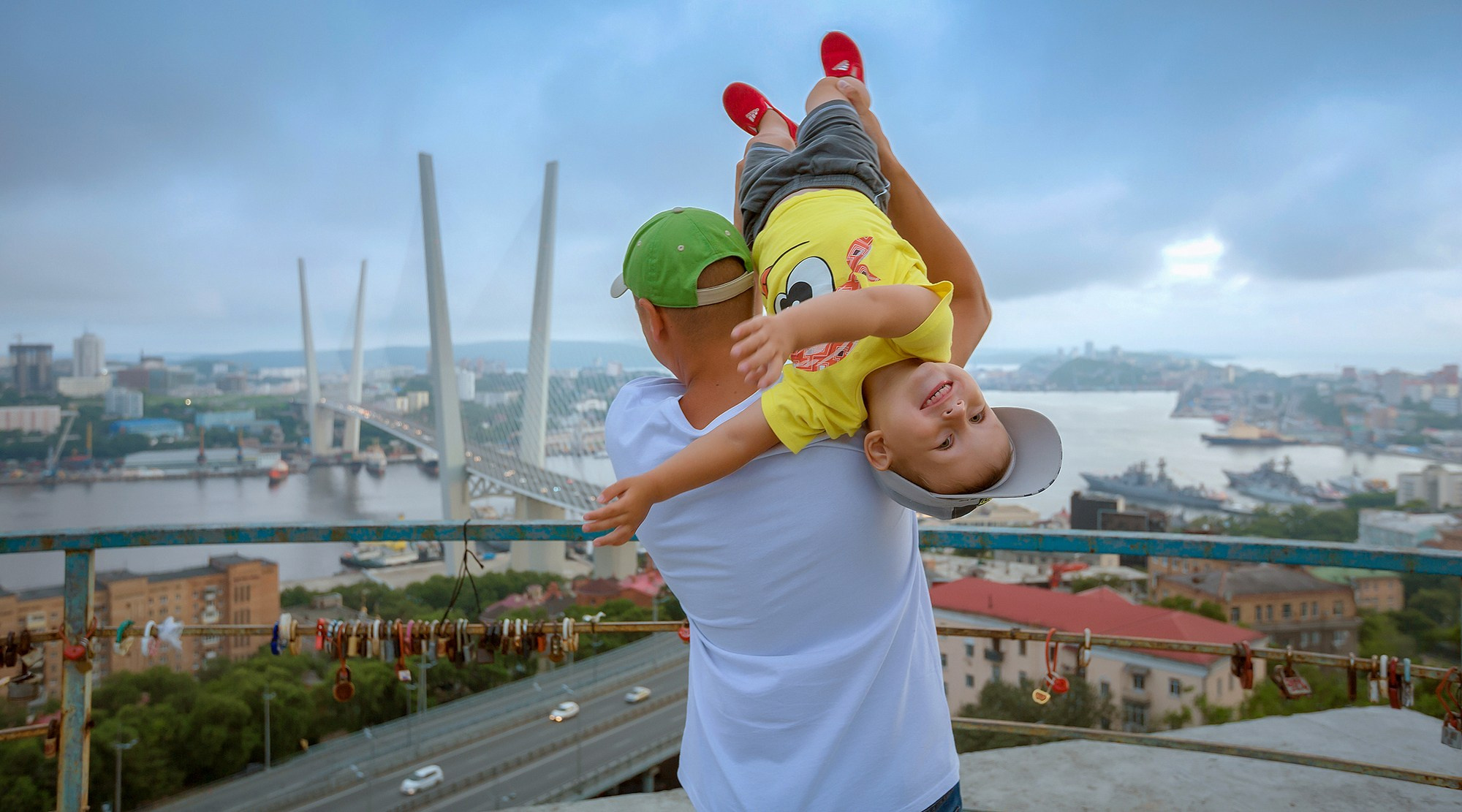 СЕМЬИ. Фотограф. Изготовление выпускных фотоальбомов