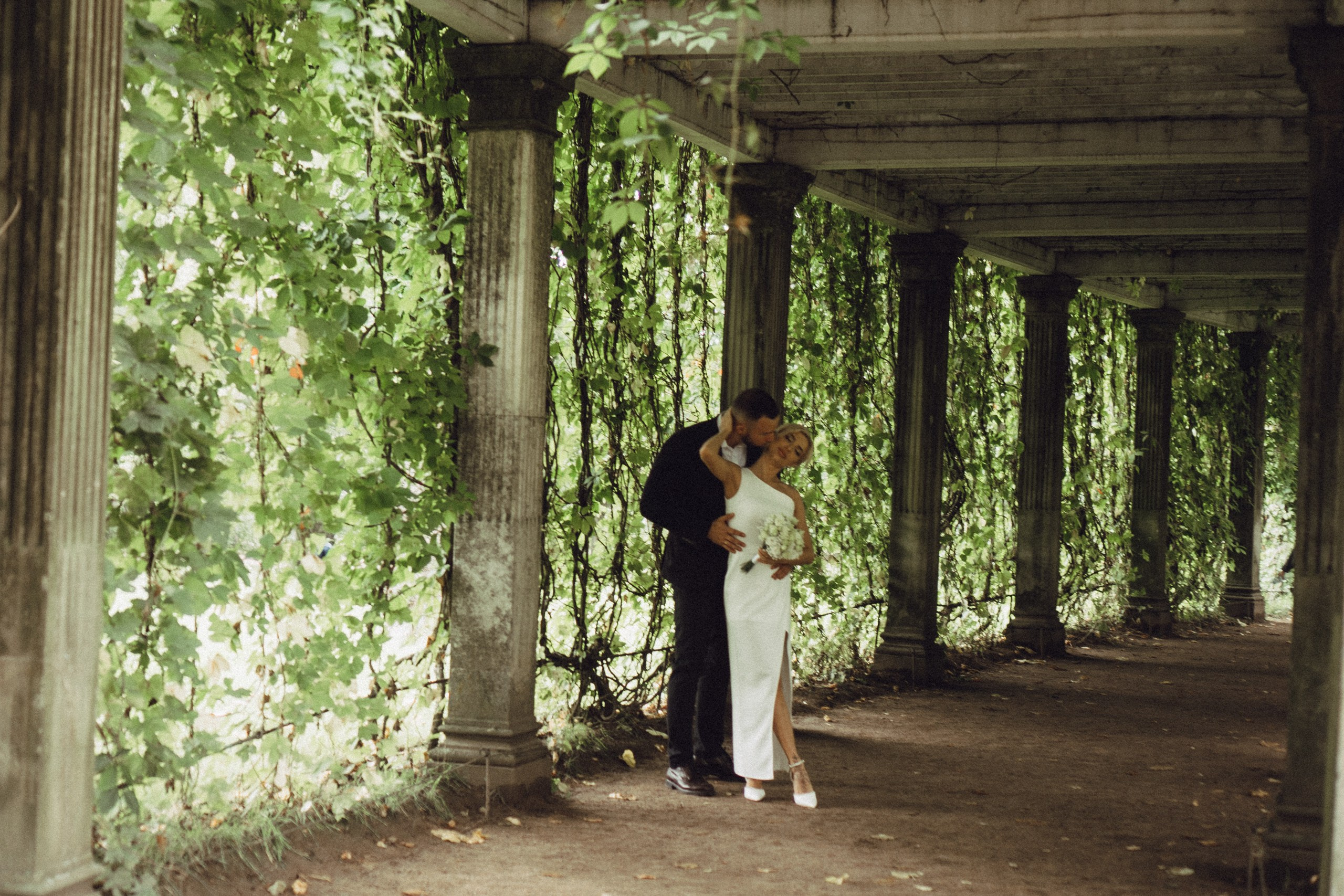 СВАДЕБНАЯ ИСТОРИЯ В ГОРОДЕ ПУШКИН ВОЗЛЕ ЕКАТЕРИНИНСКОГО ДВОРЦА И В ПАРКЕ. Профессиональный фотограф, Санкт-Петербург — Виктория Богомолова