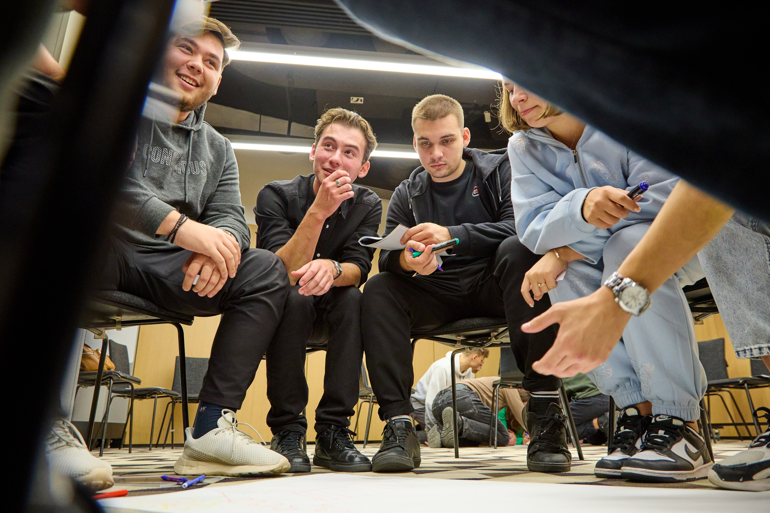 Форум / Конференция. Фотограф видеограф широкого профиля Денис Захаров