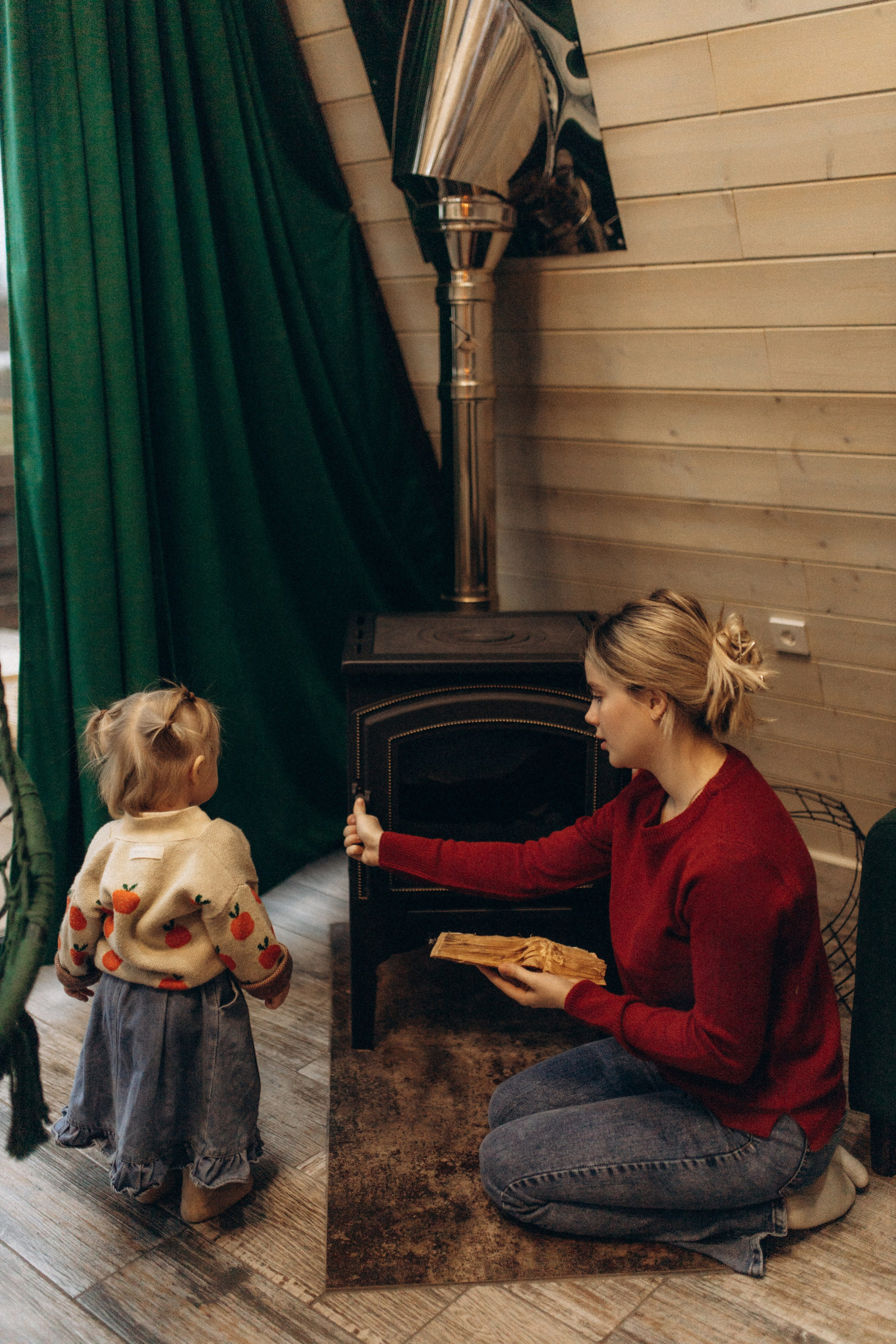 Алиса и мама. Семейный фотограф Губкин/Старый Оскол