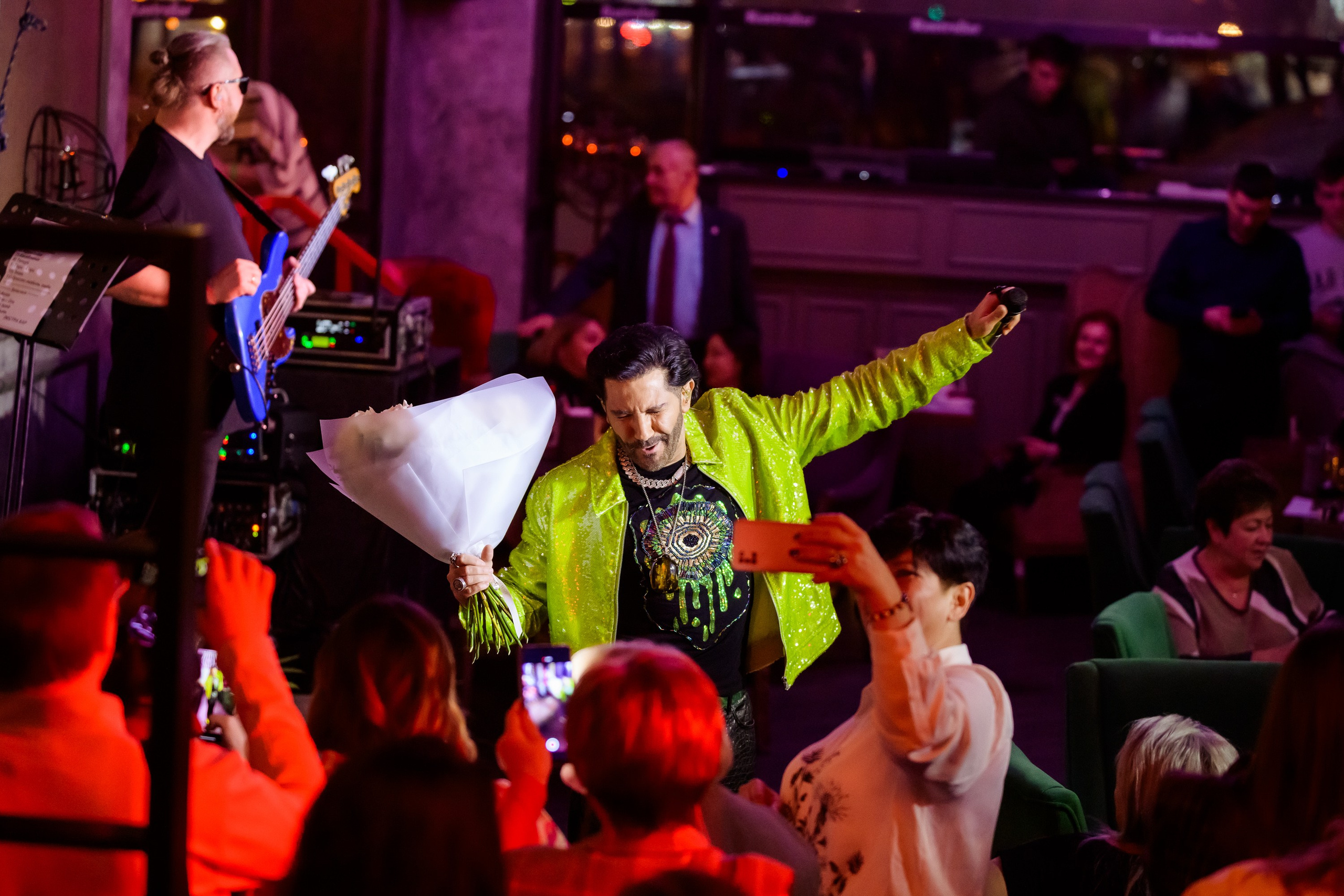 Люстра бар. Репортажный фотограф Сергей Дроздов