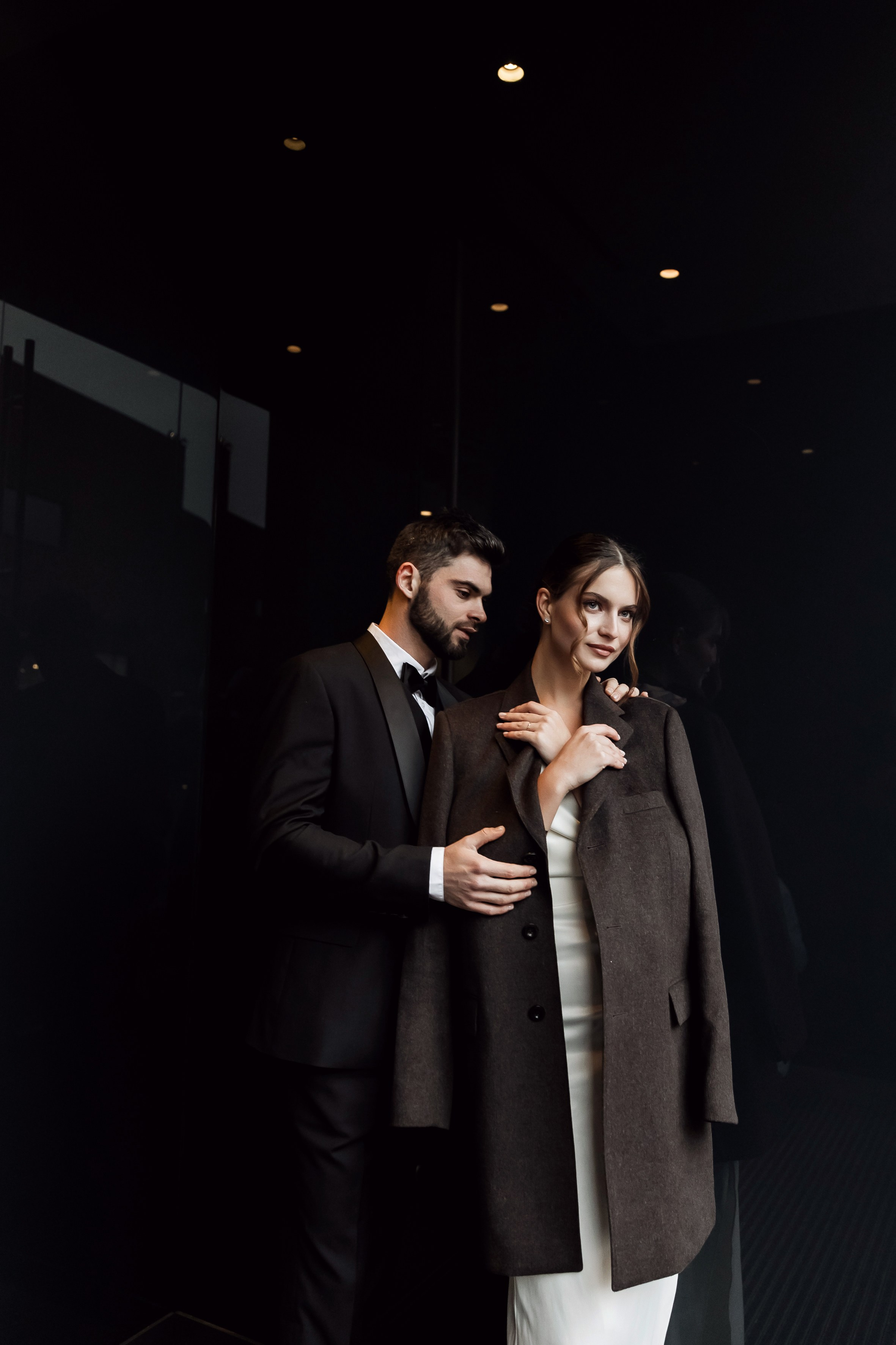 Свадебная фотосессия перед росписью в ЗАГСе. Студийная съемка жениха и невесты. Анастасия Чиркова, Фотограф Москва