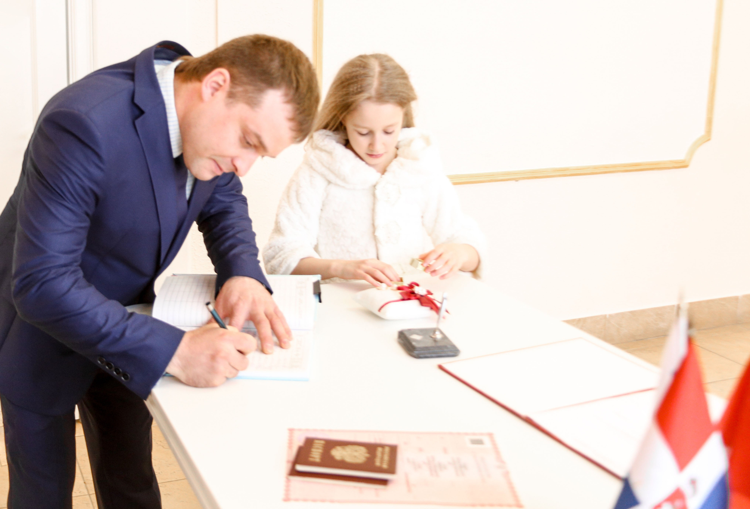 Максим и Любовь. Фотограф Пермь. Фотосессия в фотостудии Перми и на свежем воздухе