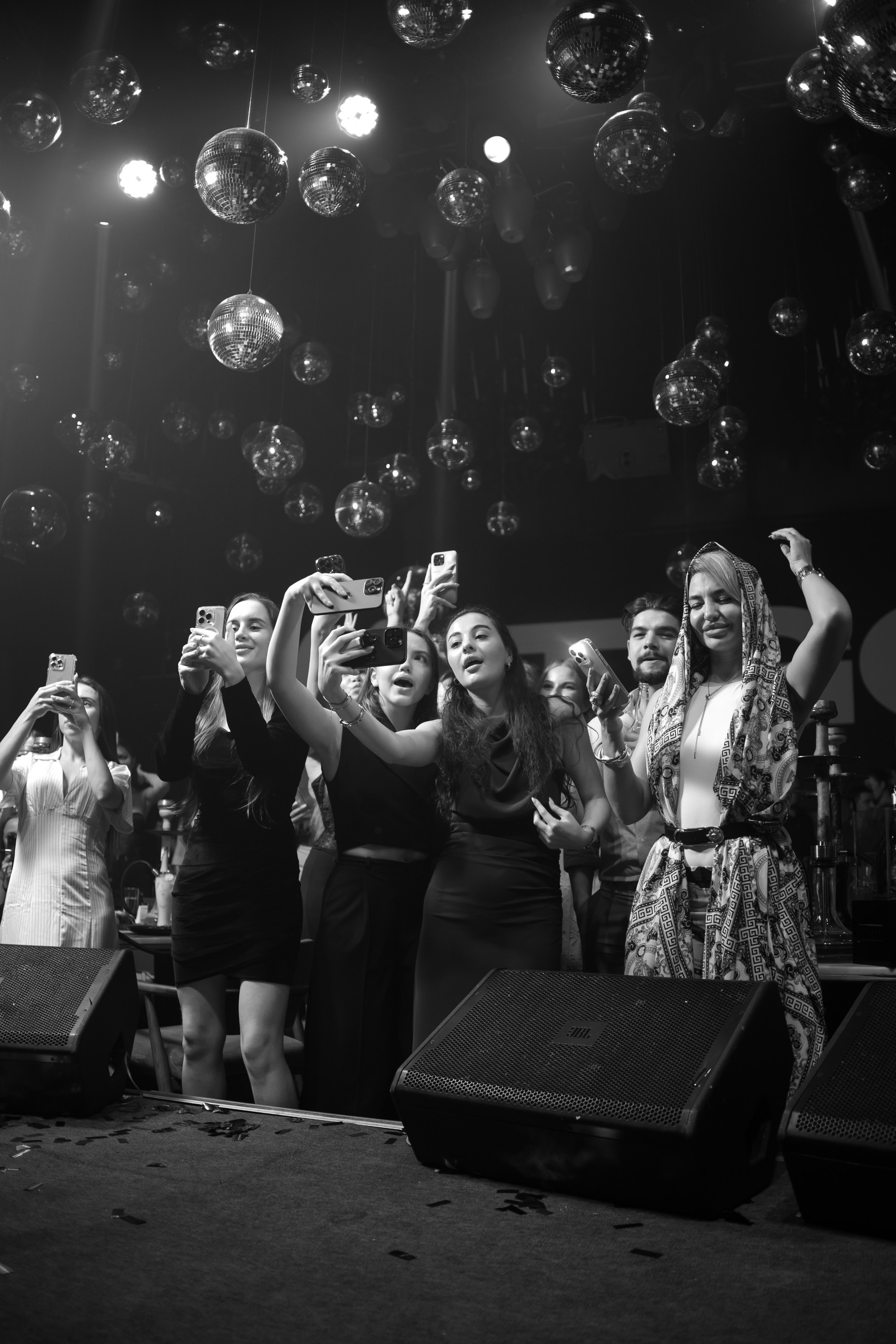 CONTENT FOR ZOLOTO. NOIZOMAX Художественный фотограф в Дубай