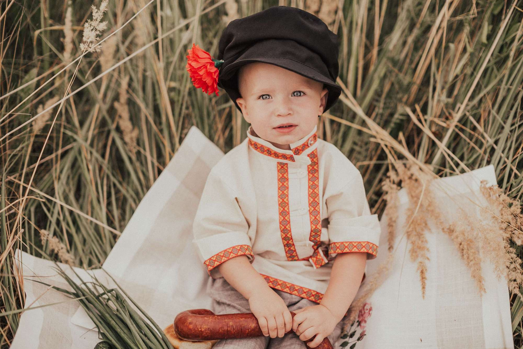 Миша в поле. Семейный и детский фотограф в Москве Кузьмина Мария