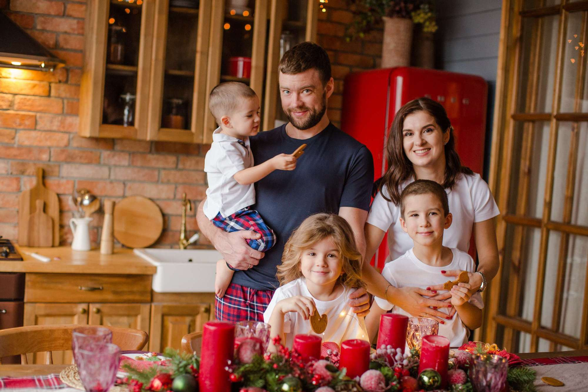 Артем, Вика с детьми. Семейный и детский фотограф в Москве Кузьмина Мария