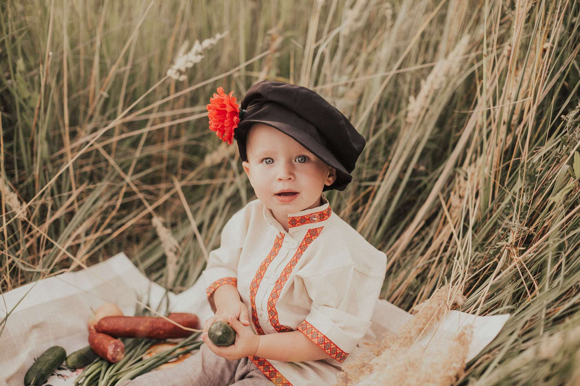 Миша в поле. Семейный и детский фотограф в Москве Кузьмина Мария