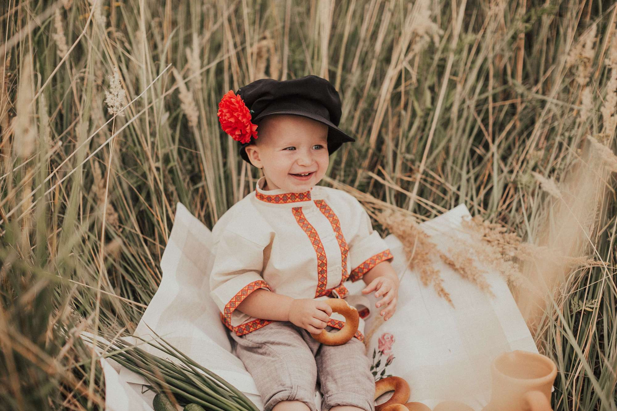 Миша в поле. Семейный и детский фотограф в Москве Кузьмина Мария