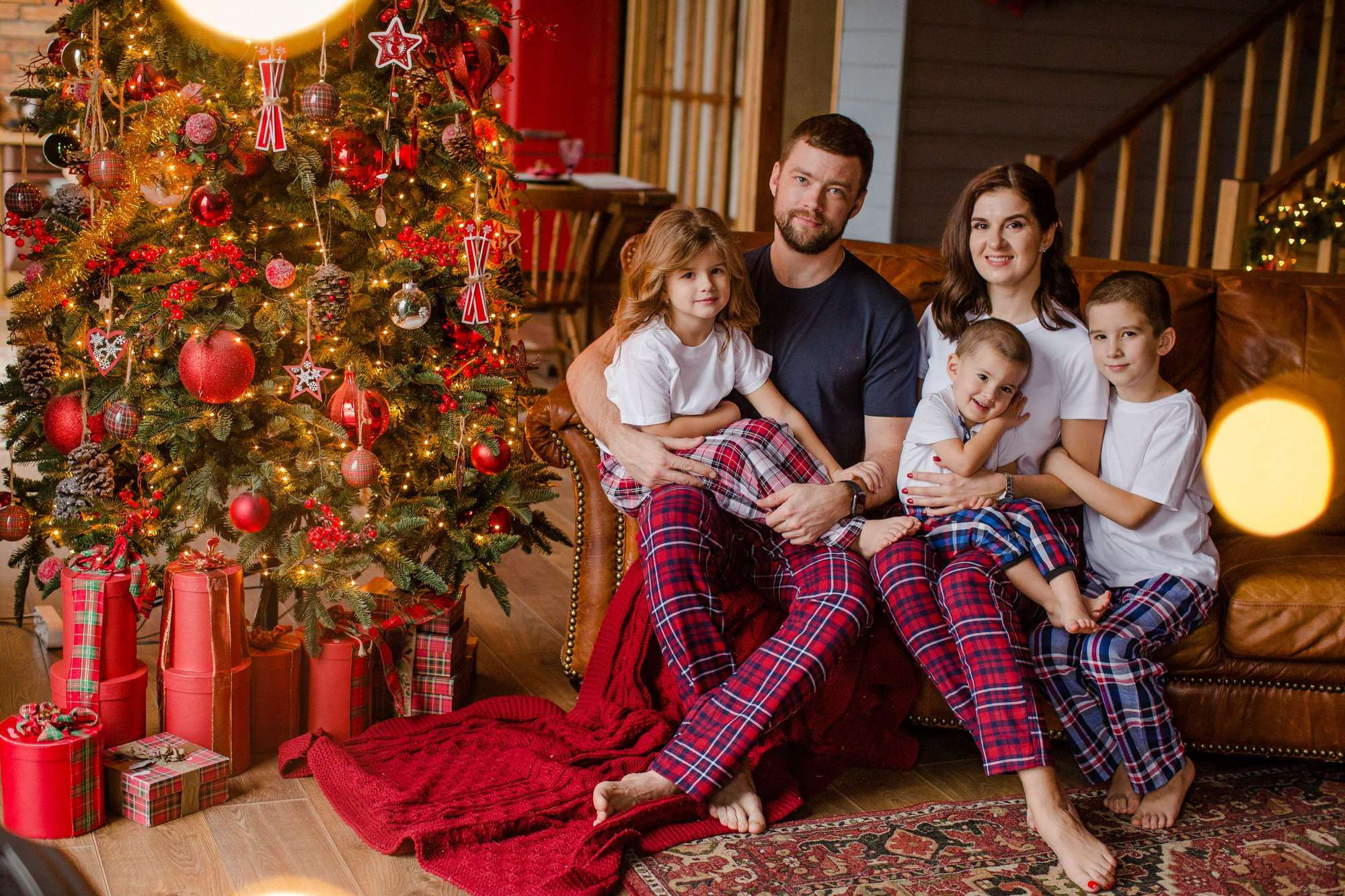 Артем, Вика с детьми. Семейный и детский фотограф в Москве Кузьмина Мария