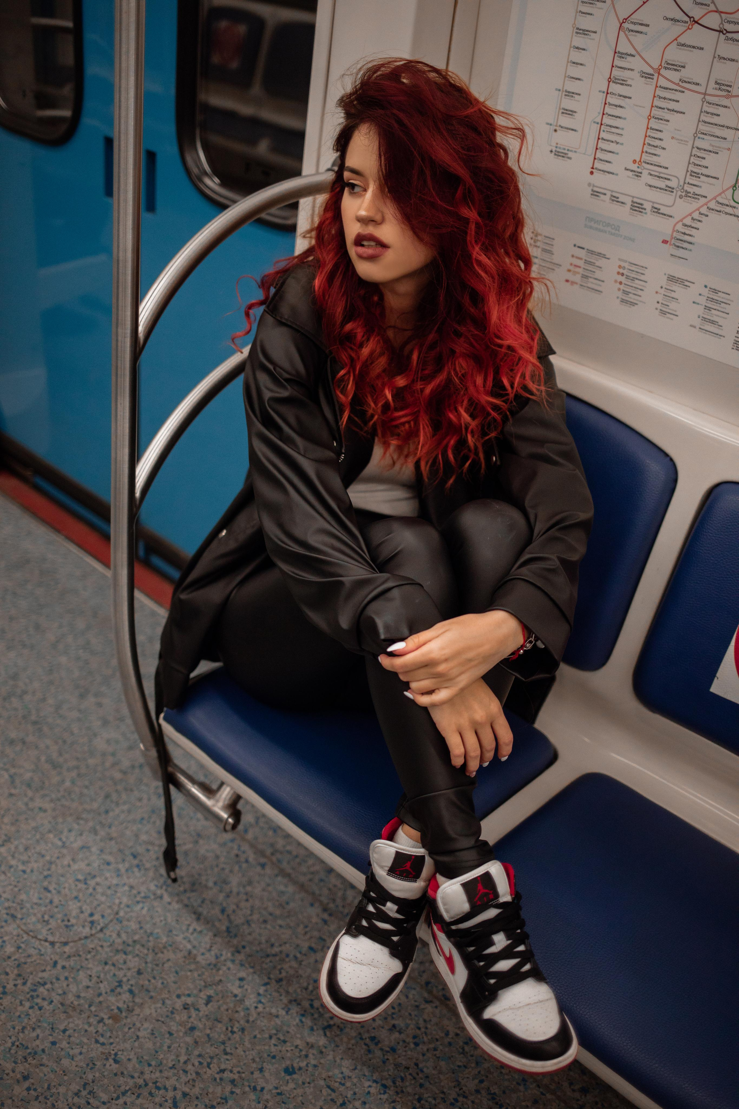 Оля прогулка в метро. Семейный и детский фотограф в Москве Кузьмина Мария