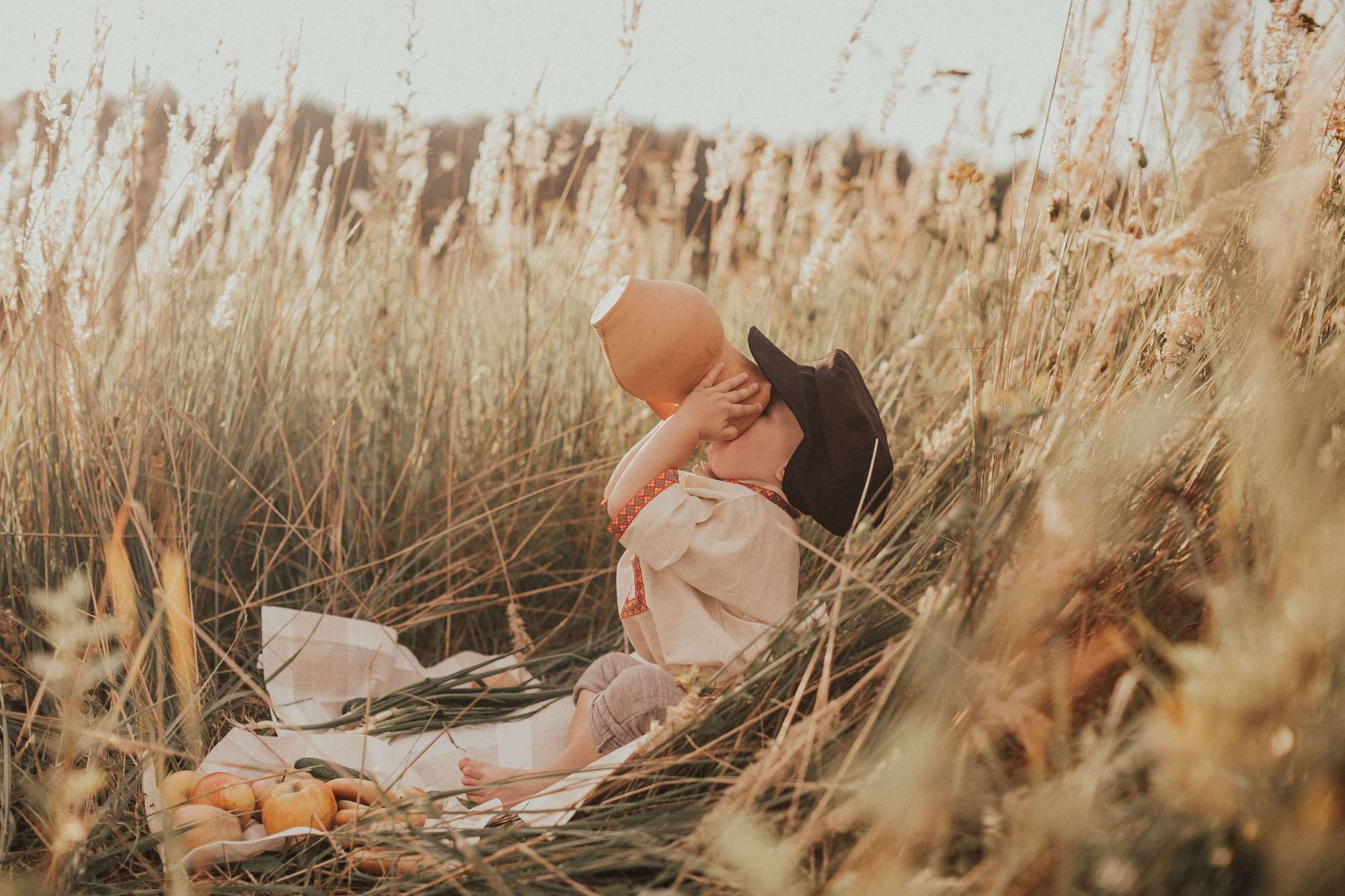 Миша в поле. Семейный и детский фотограф в Москве Кузьмина Мария