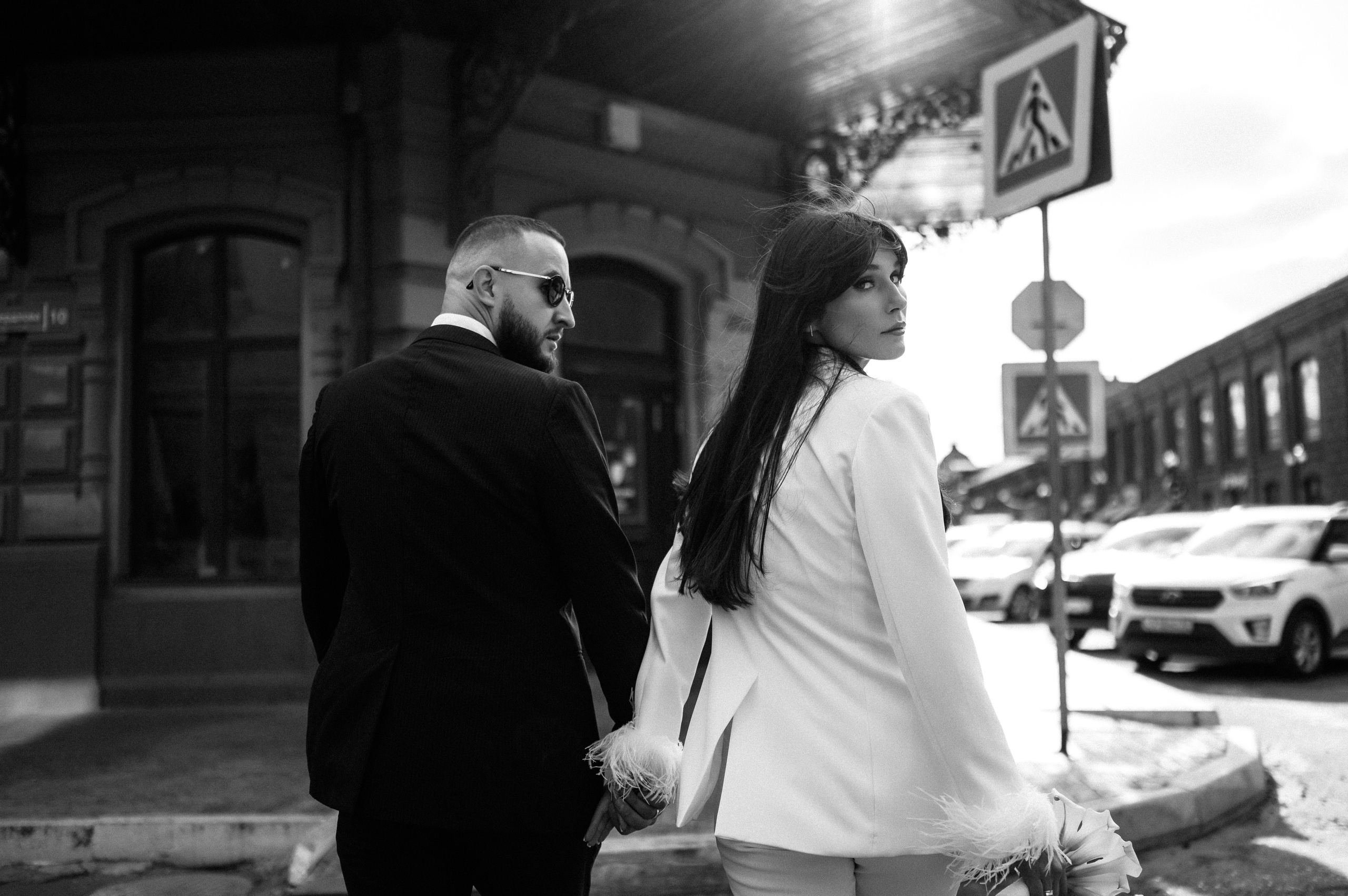 Astrakhan street wedding. Wedding photographer