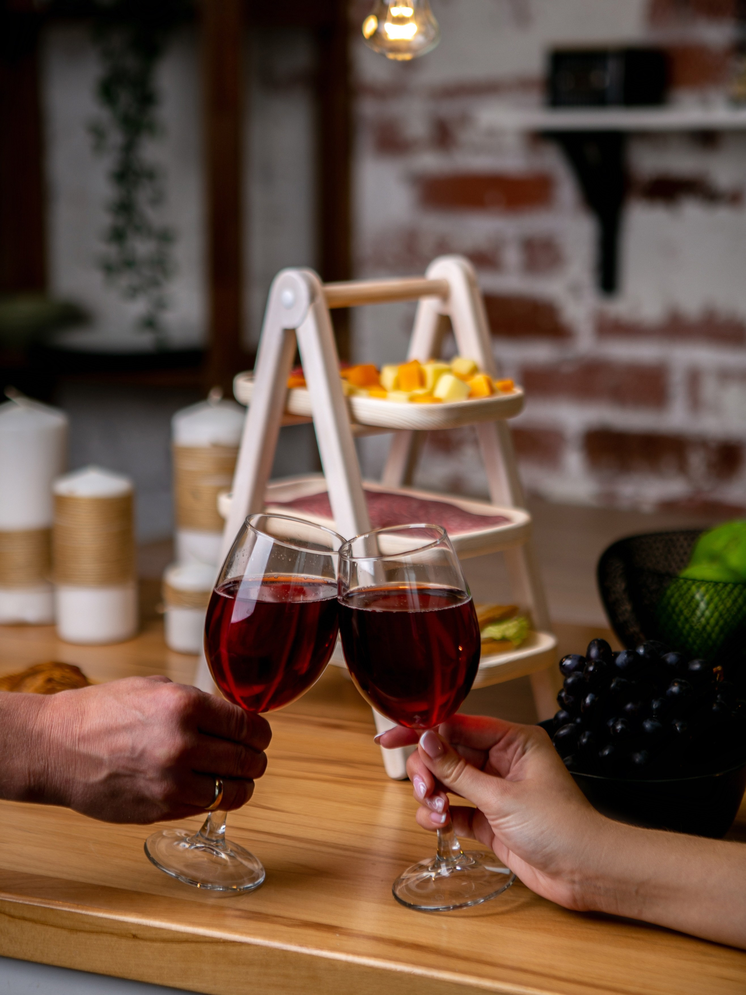 Подносы и этажерки. Контент фотограф, съемка для маркетплейсов, фуд съемка и репортажи в Новосибирске Ралия Галеева