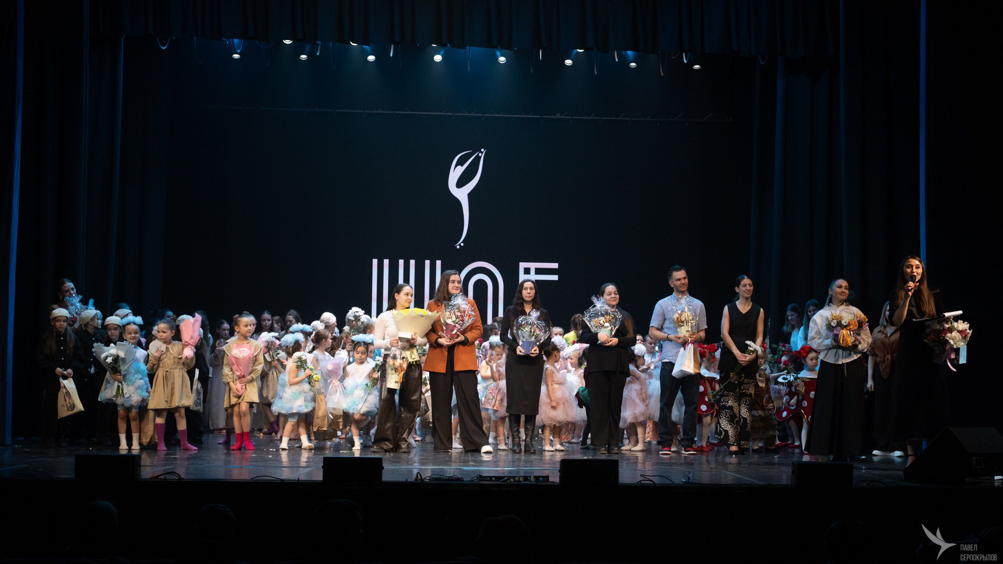 Отчетный концерт студии танца «ШАГ». Репортажный фотограф в Казани Павел Серпокрылов