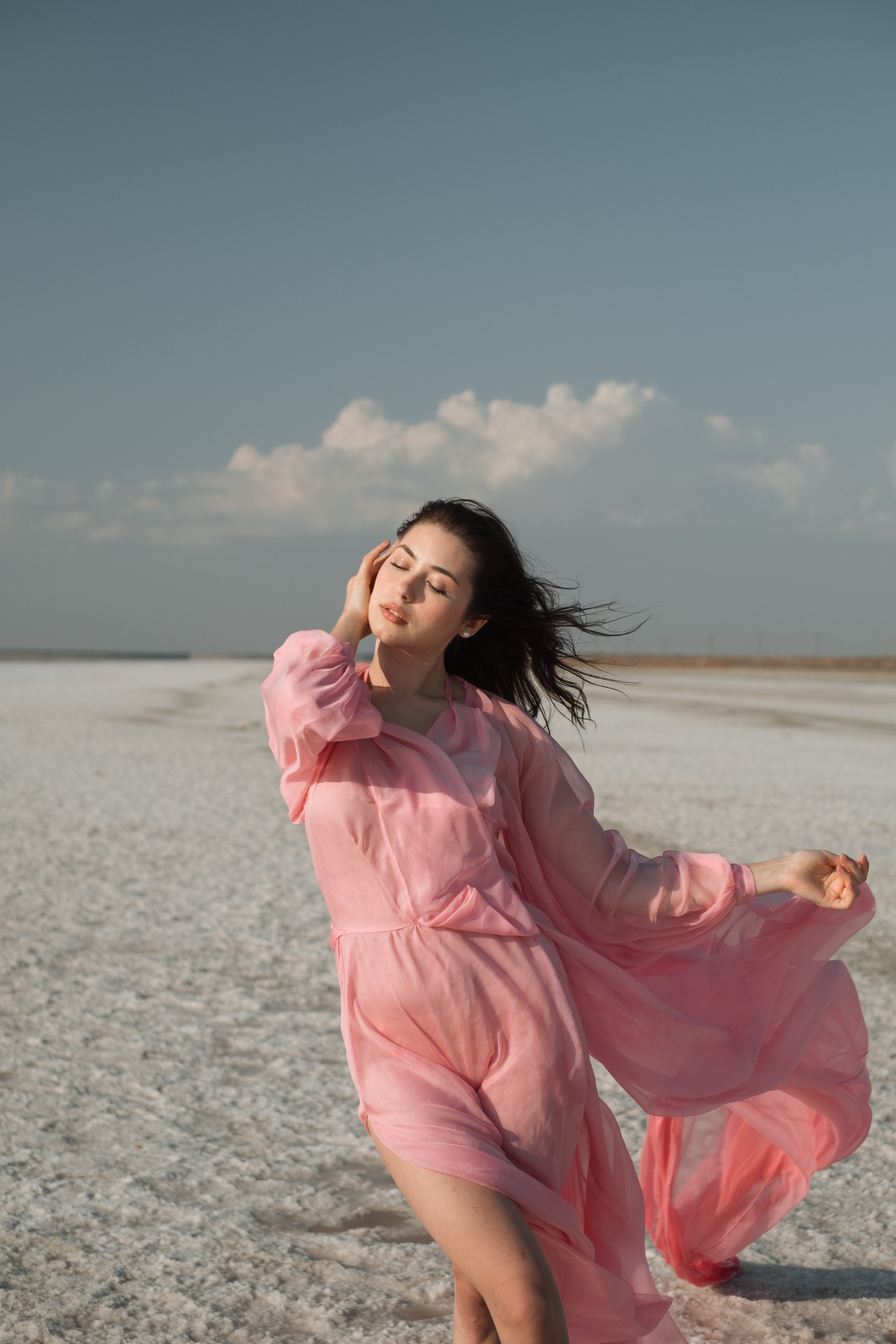 Фотосессия в садах: Персик, лаванда, мак, виноград, подсолнух, ромашка, сирень и др. Профессиональная фотосъемка в Крыму. Натуральные эмоции и живые кадры. Забронируйте дату прямо сейчас!