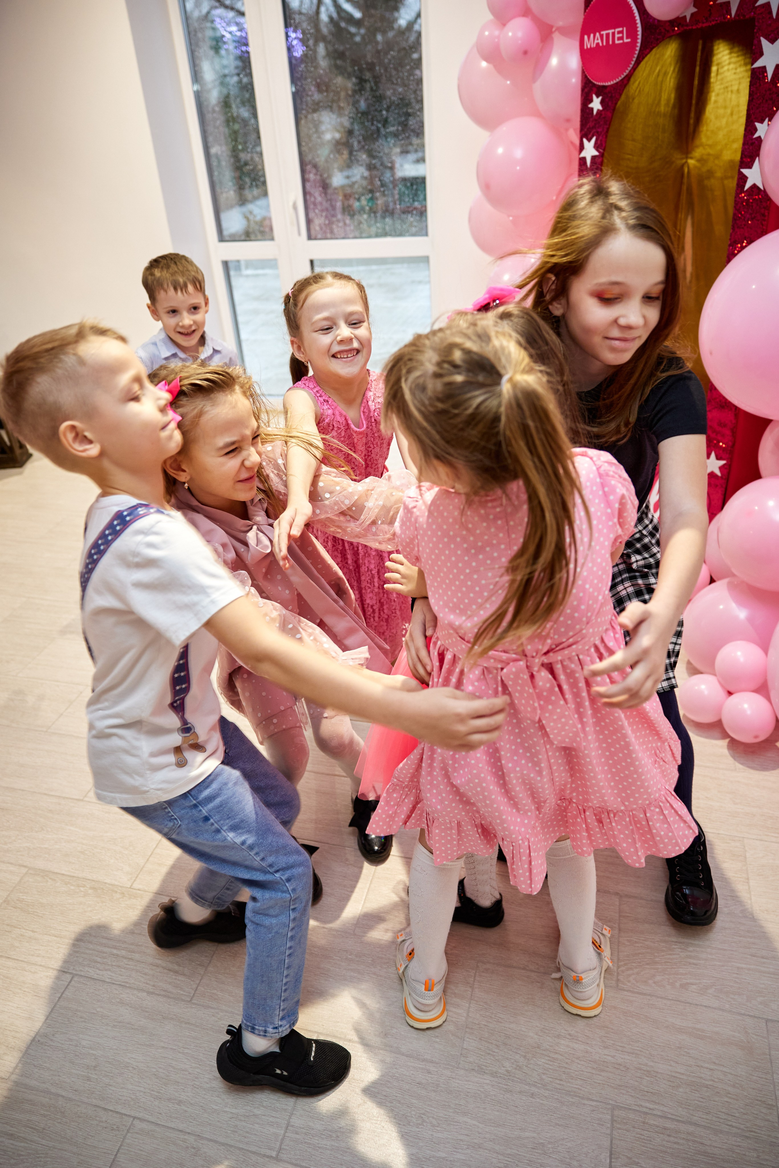 Студия праздников. Разножанровый Фотограф в Омске Артём Руднев