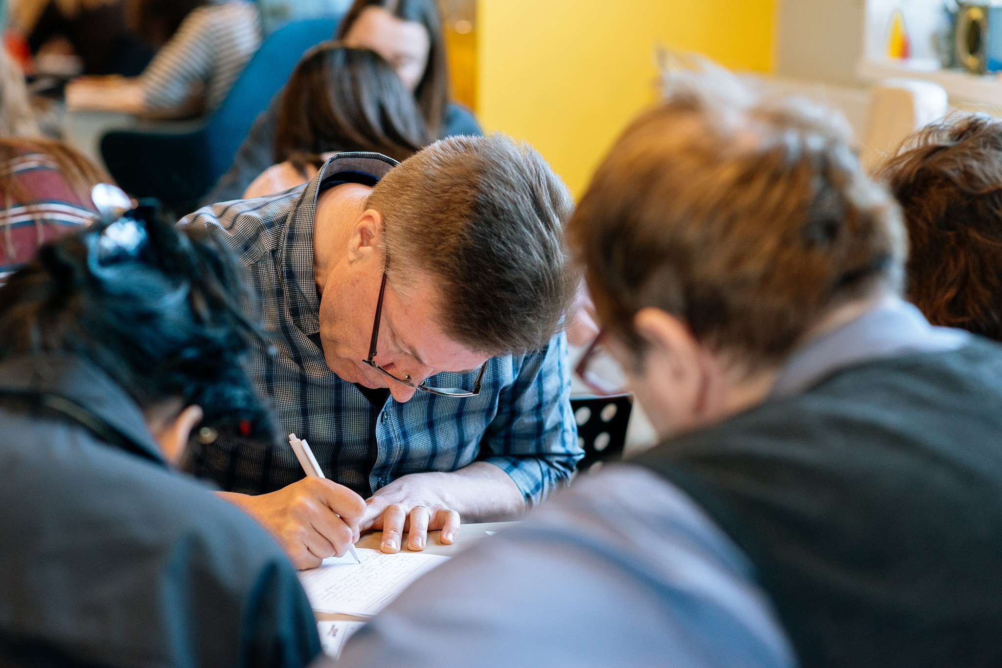 Тотальный диктант в Ночлежке. Апрель 26. Репортажный фотограф в Санкт-Петербурге Анастасия Клёпова