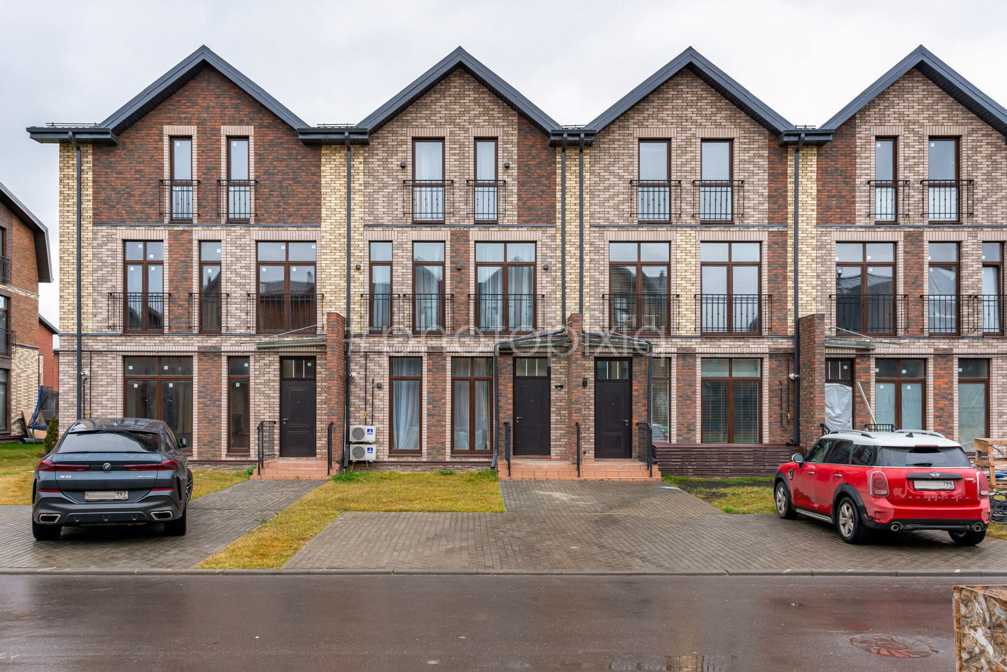 Интерьерная съёмка таунхауса в Красном Посёлке. Интерьерная съёмка и виртуальные туры — Интерьерный фотограф Кузнецов Сергей (photopixiq)