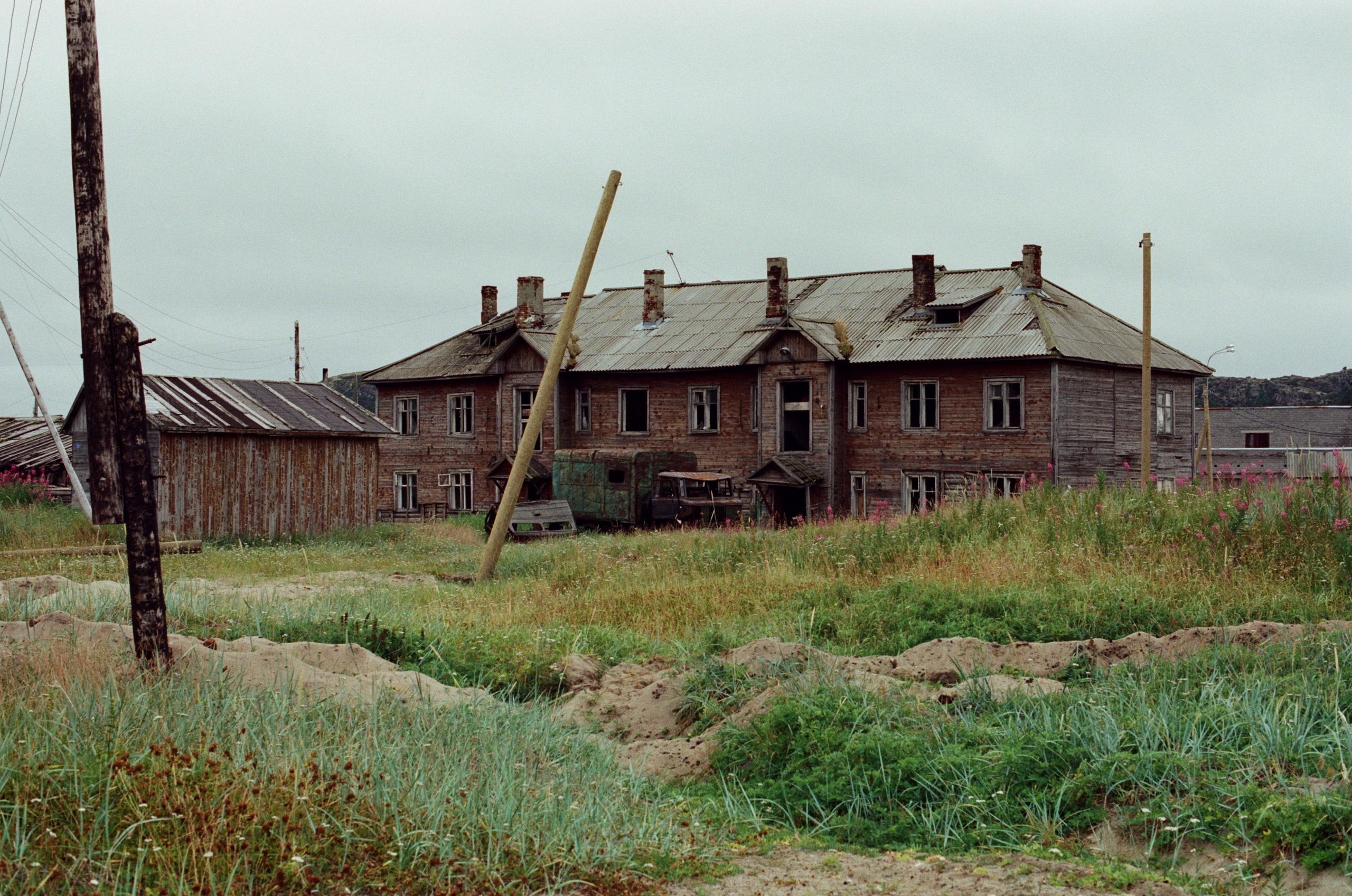 High and dry // teriberka. EVER EXPOSED