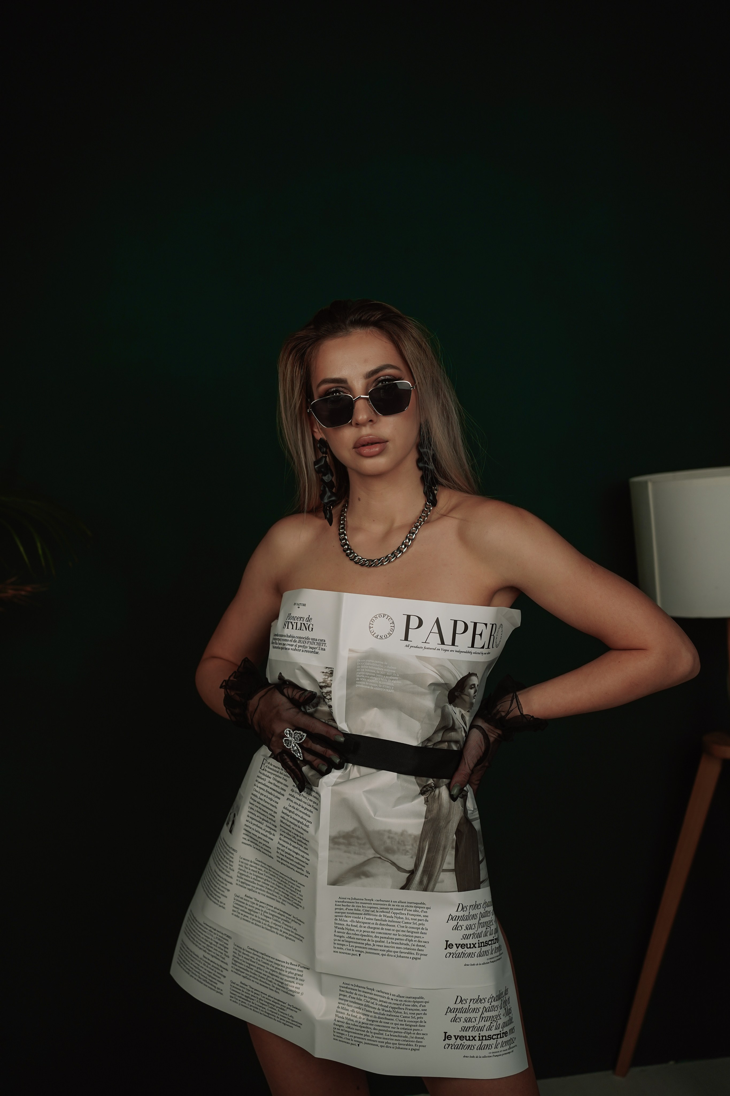 Фотостудия Рафинад. Женский фотограф Новочеркасск, Ростов-на-Дону, Шахты. Девушка в газете. Свадебный фотограф в Ростове-на-Дону. Таинство Крещения и Венчания, семейные фотосессии. Алёна Чёботова