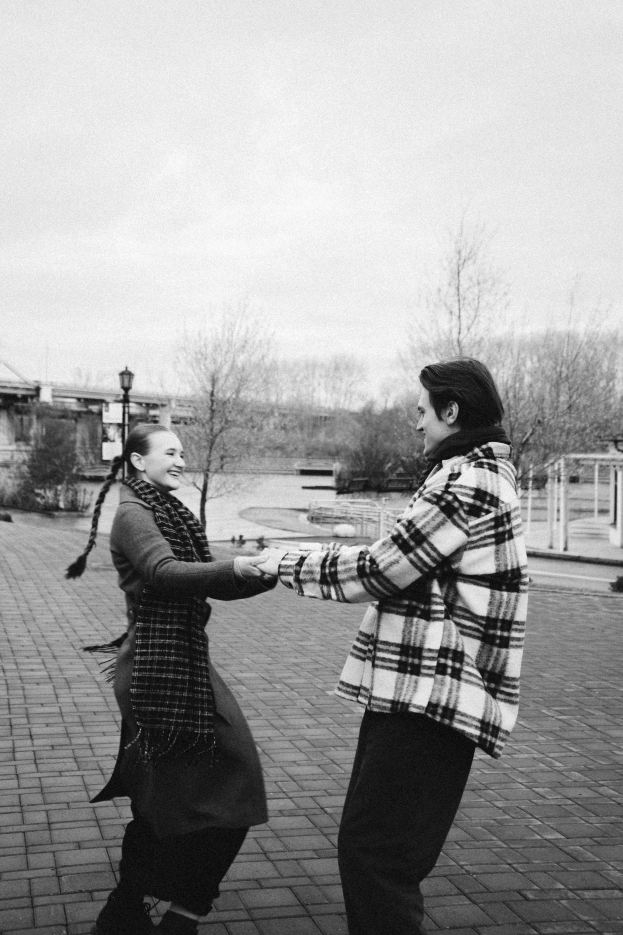 Milena and Dima, Walk — Couple Photoshoot — Xeni Photography. Xeni Photography