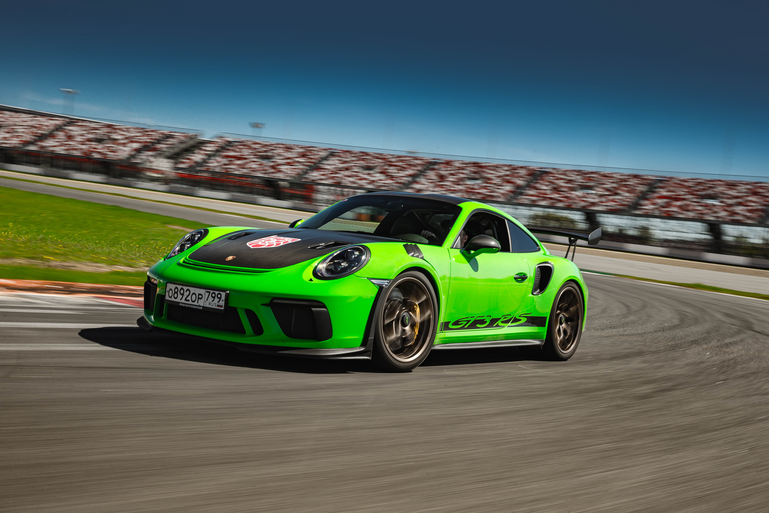 Porsche GT3RS & MB AMG GTR. Фотограф Дмитрий Питерский