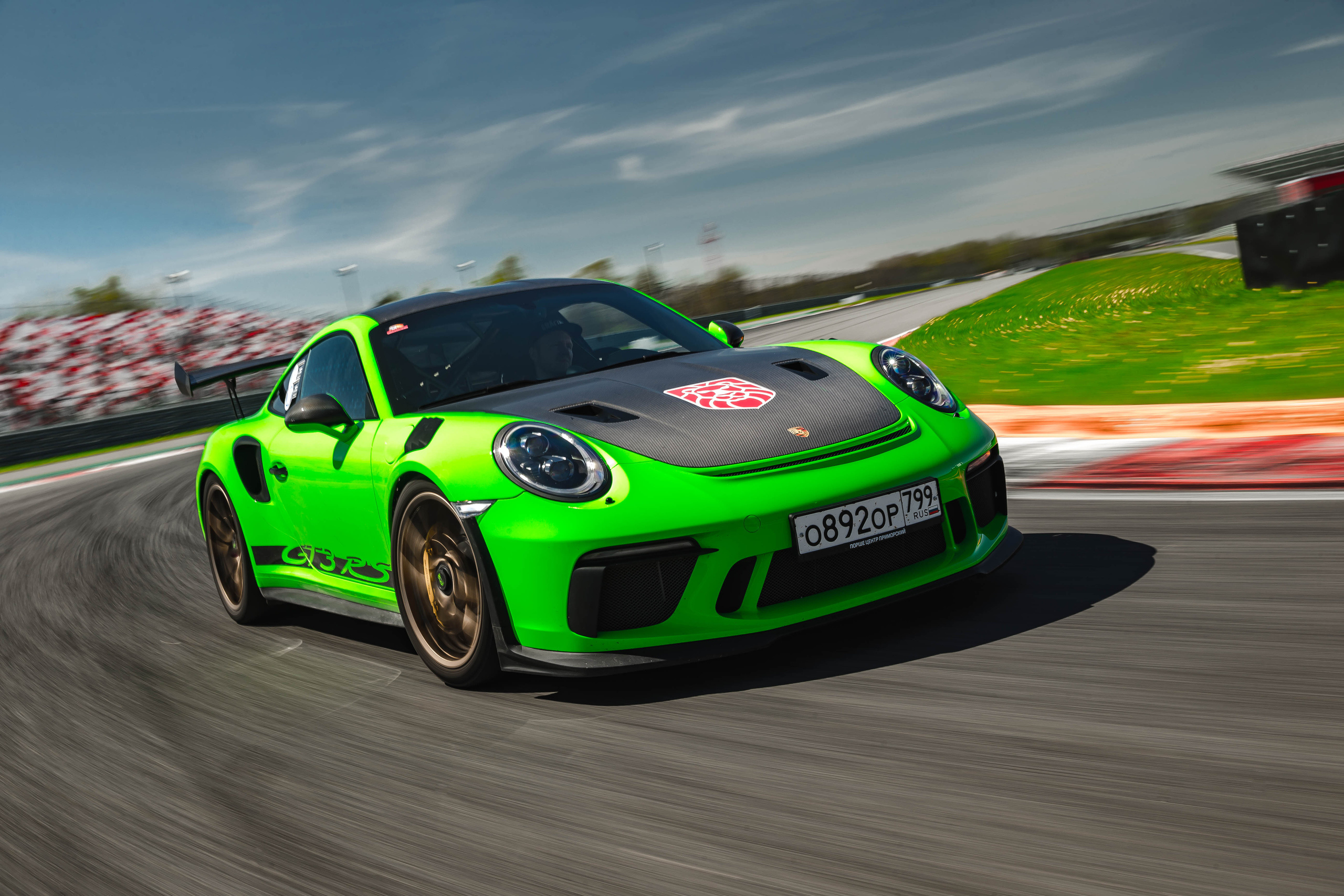 Porsche GT3RS & MB AMG GTR. Фотограф Дмитрий Питерский