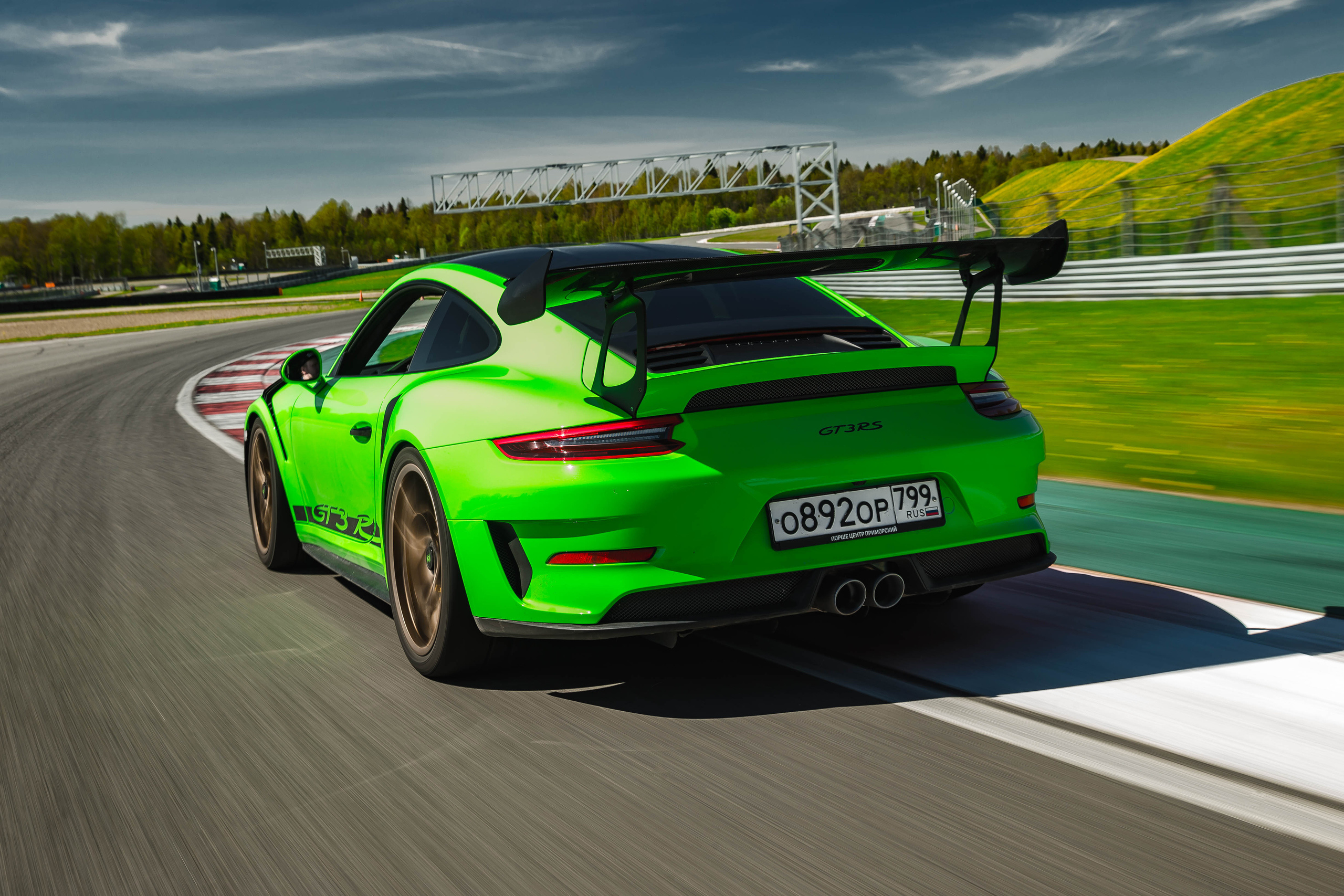 Porsche GT3RS & MB AMG GTR. Фотограф Дмитрий Питерский