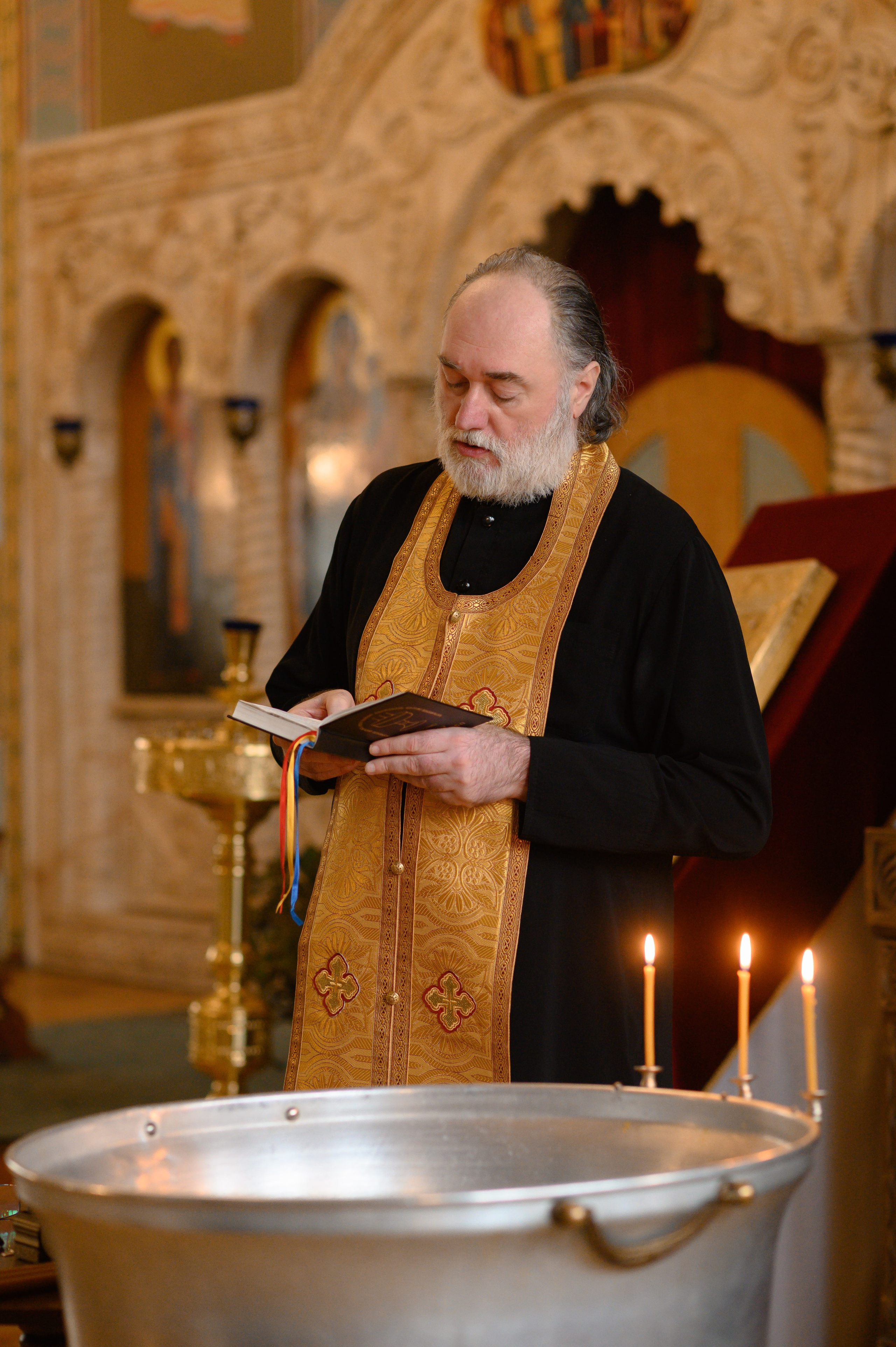 Крещение в Грузинском храме (СПб). Семейный и свадебный фотограф в Санкт-Петербурге Серафима Смирнова