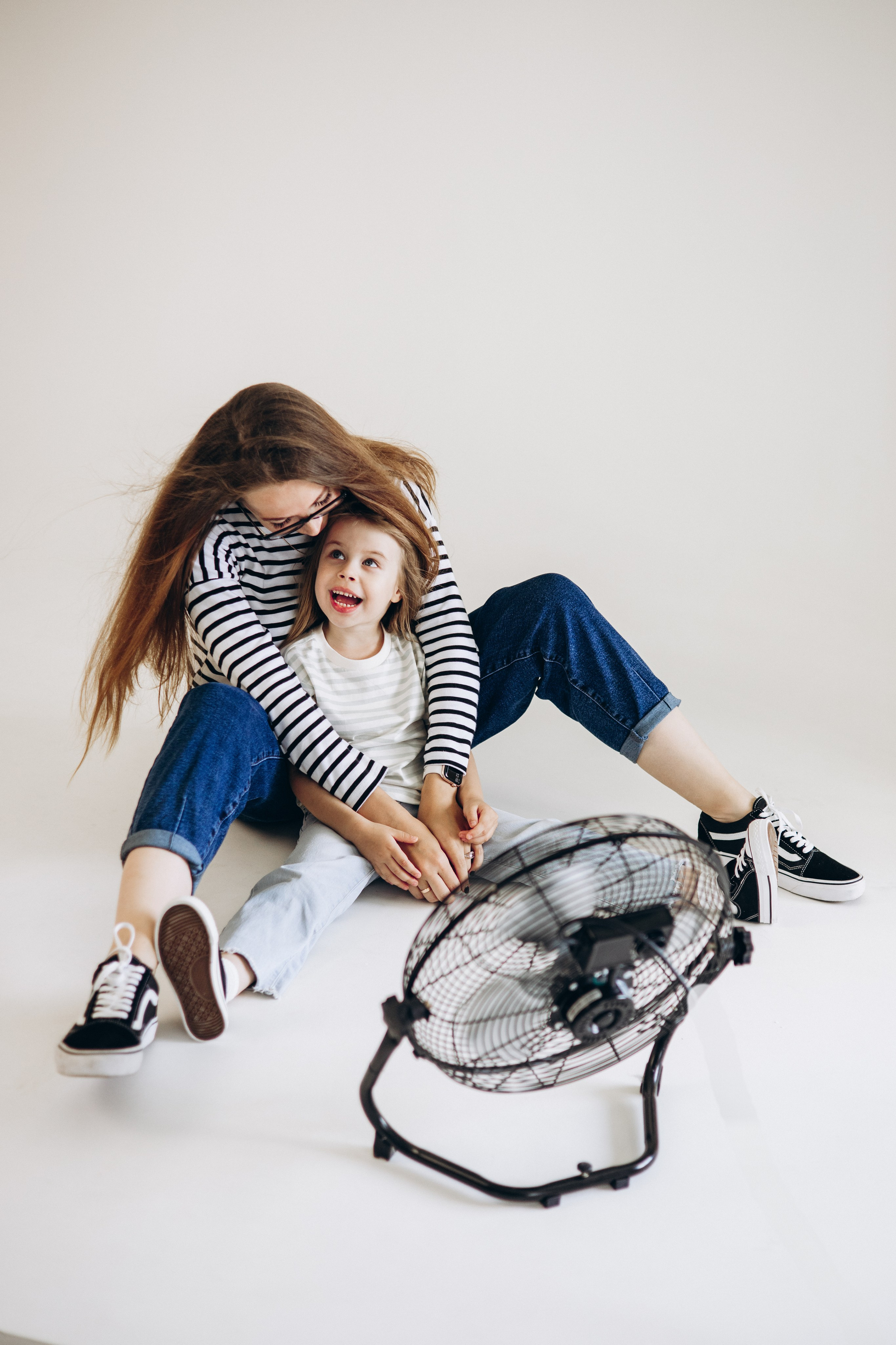 Людмила с Сонечкой и Ваней в студии. Семейный фотограф в Москве Марина Петра