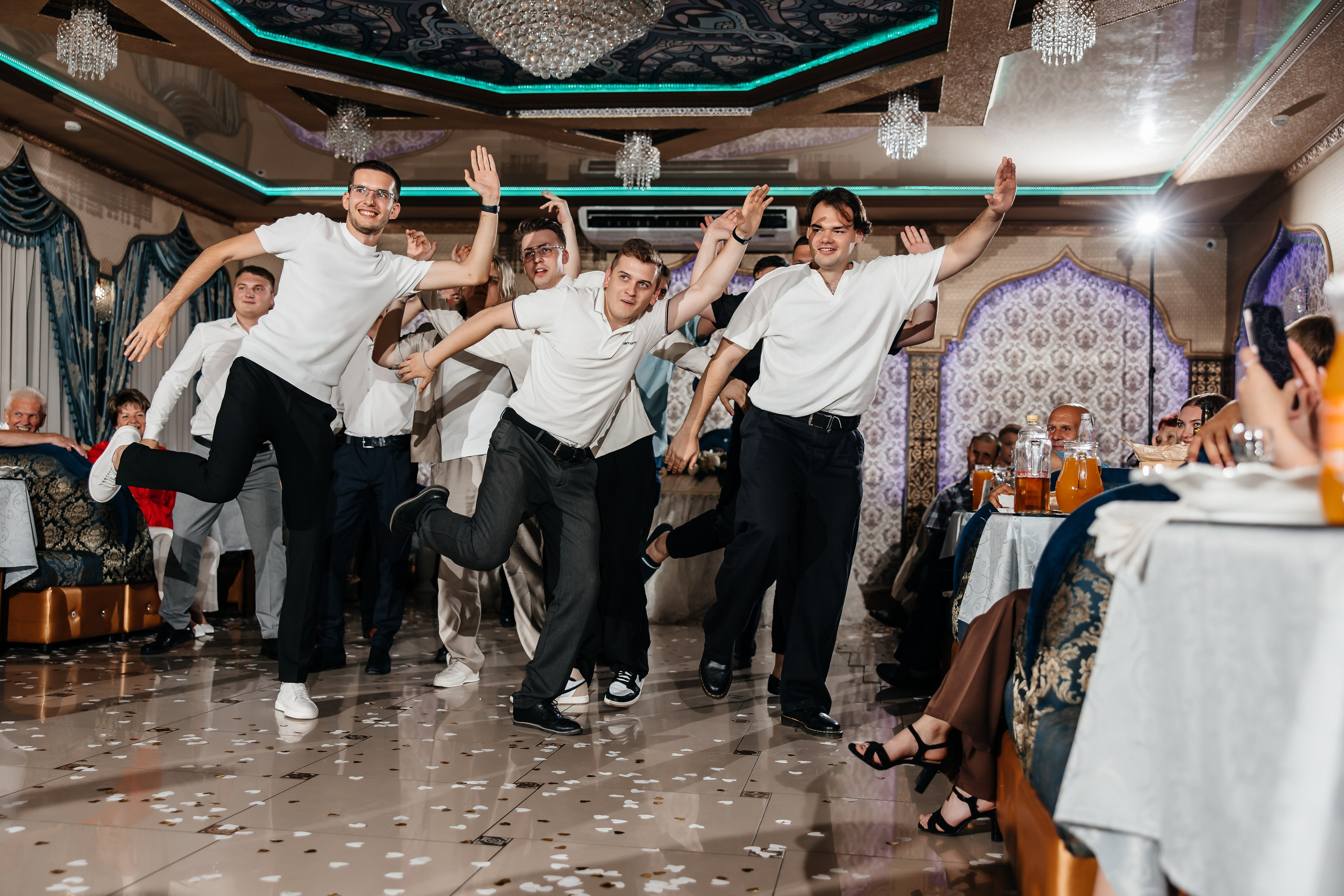 Анонс свадьбы Марии и Игоря. Банкет в ресторане Мероба. Свадебный фотограф в Крыму и Севастополе Ольга Баскакова