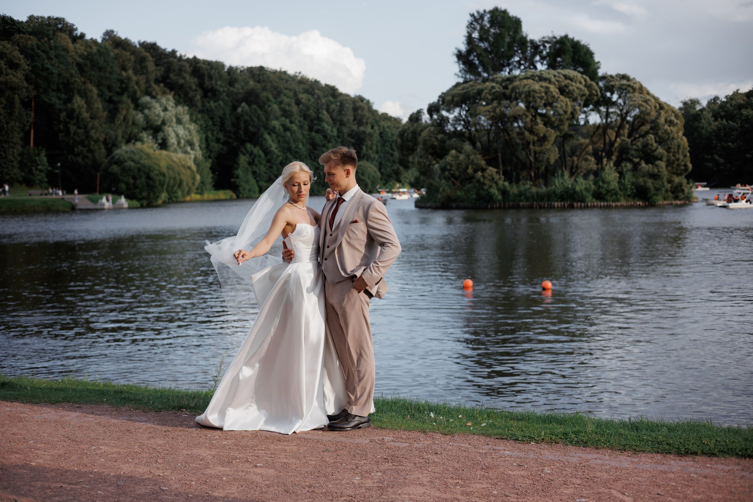 Отель «Милан», Шипиловский ЗАГС, прогулка в парке Царицыно. Свадебный и репортажный фотограф (Москва, Королев и другие)