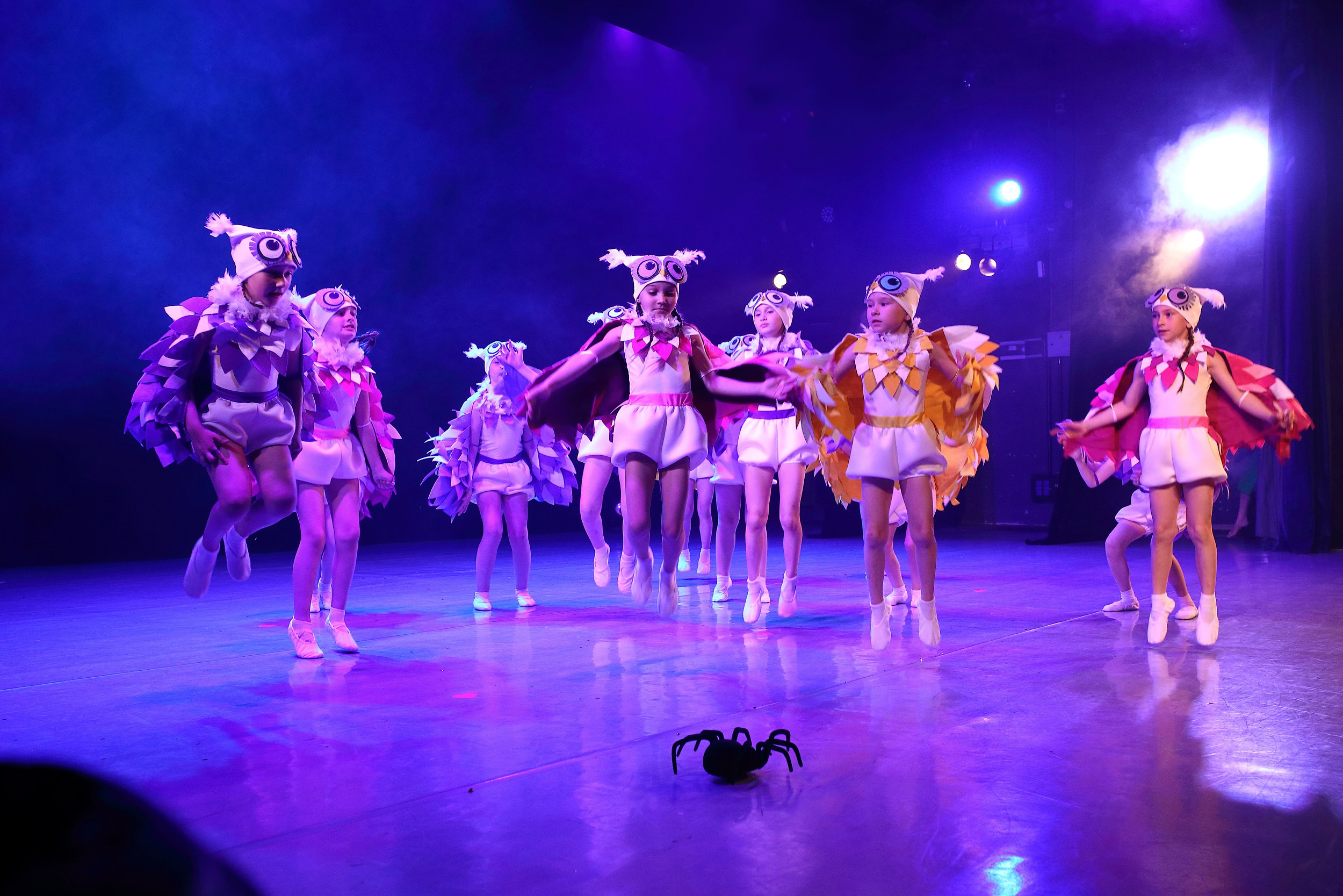 Репортажная фотосессия сцены. Свадебный и семейный фотограф и видеограф в Екатеринбурге Полянские Тимур и Анастасия