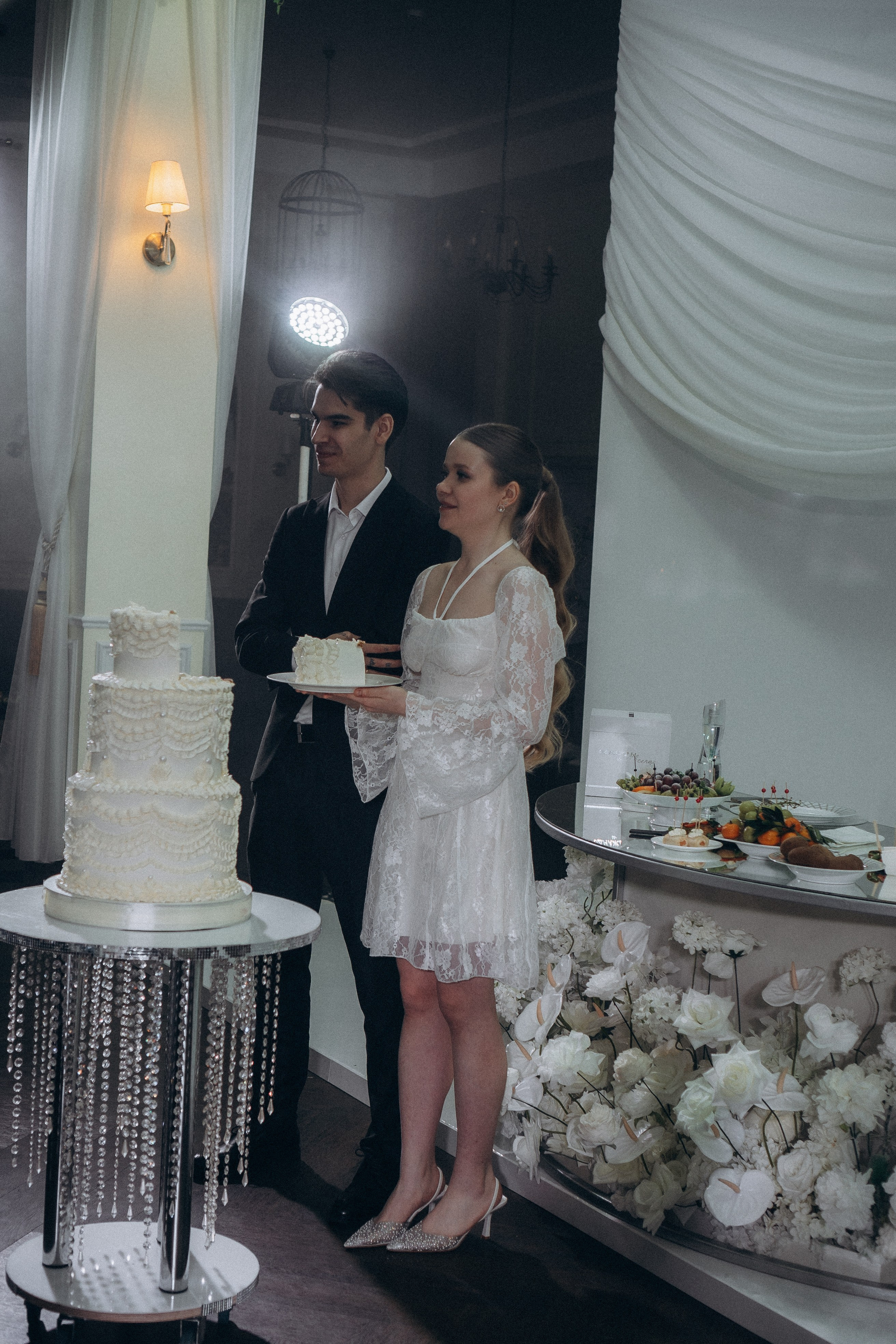 СВАДЕБНЫЙ ТОРТ. ФОТОСЕСИИЯ БАНКЕТА (СНЯТО В СИБИРЕ В НИЖНЕВАРТОВСКЕ). Профессиональный фотограф, Санкт-Петербург — Виктория Богомолова