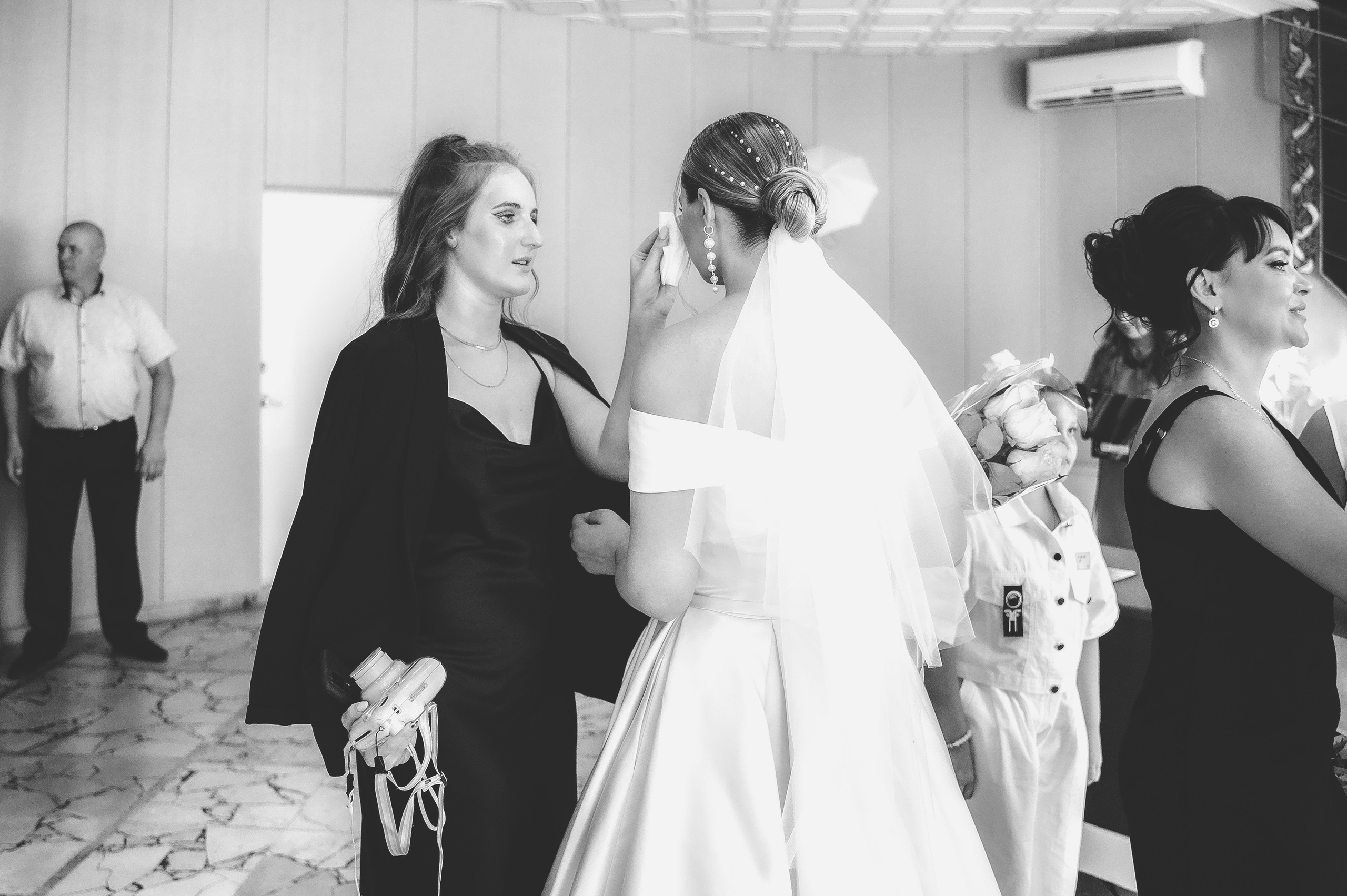 Фотограф для съемки в Балаковском ЗАГСе