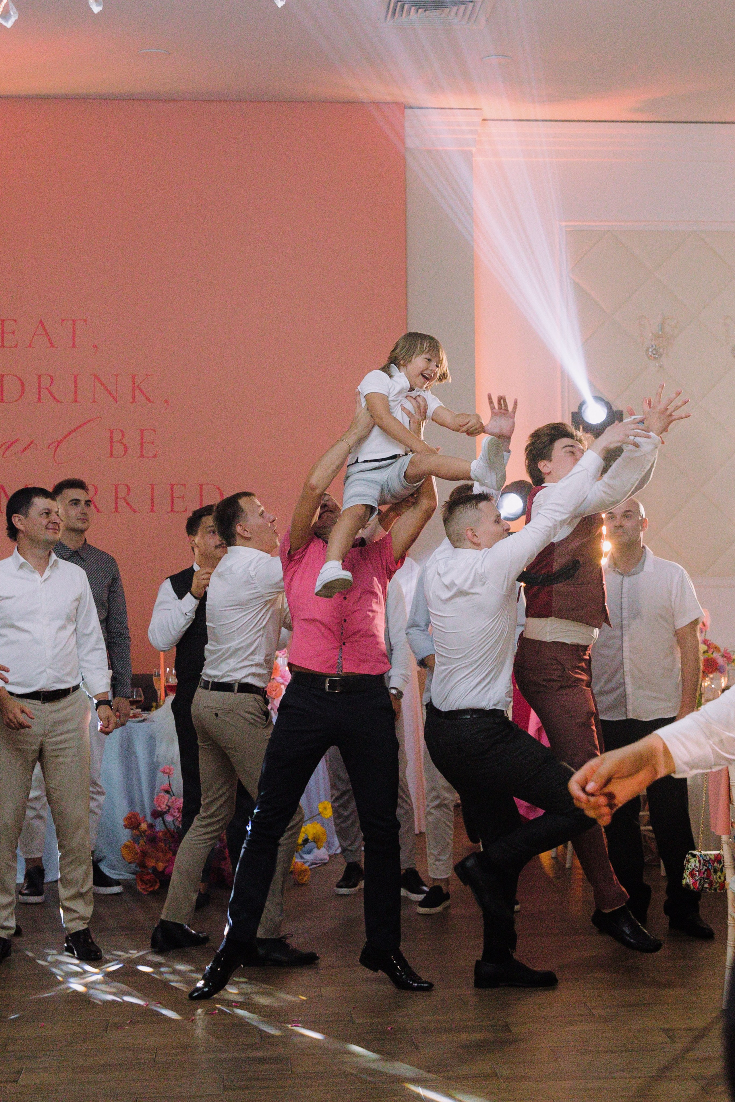 Vanya & Valeria. Главная