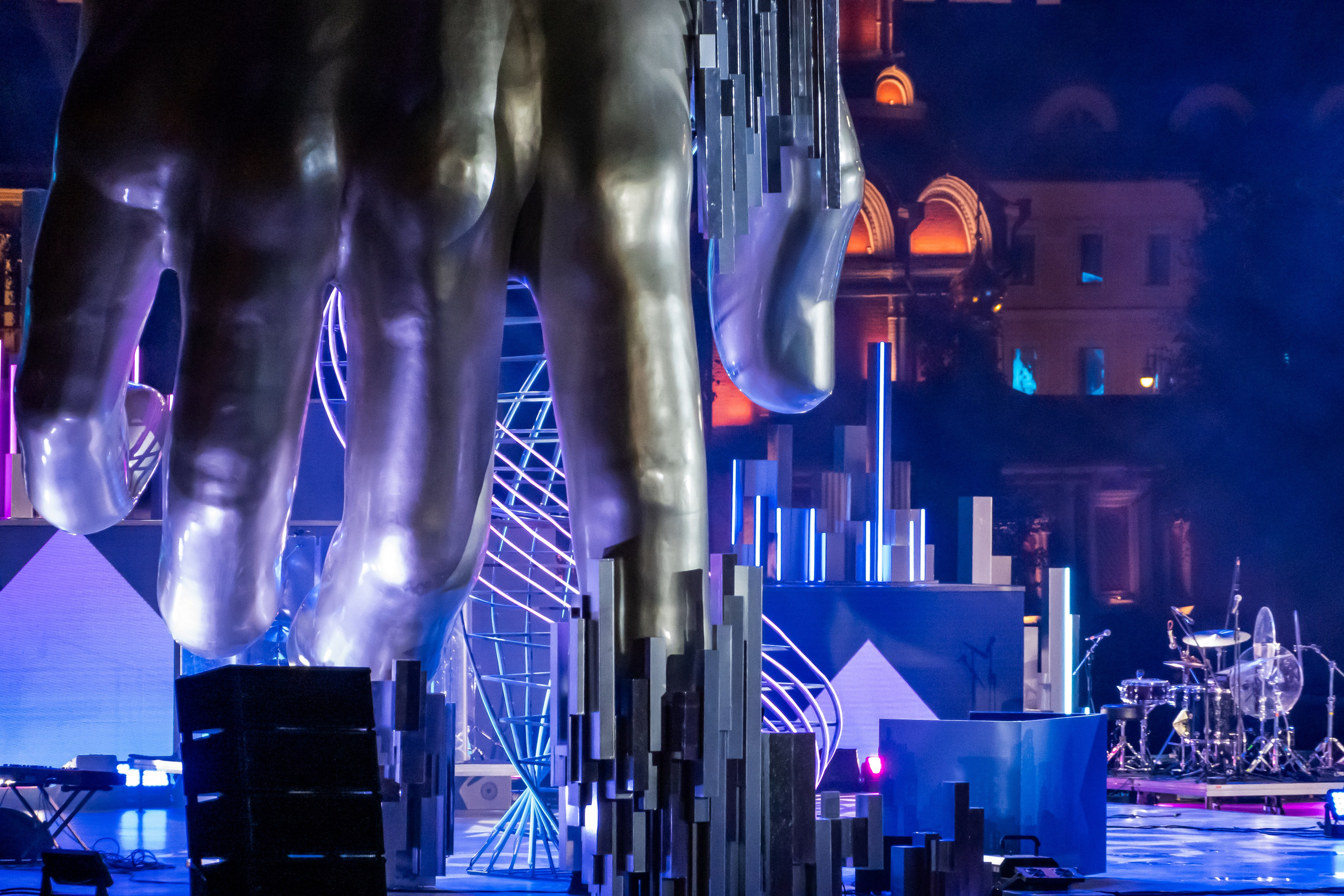 Сцена в Зарядье на форуме будущего Москва 2030