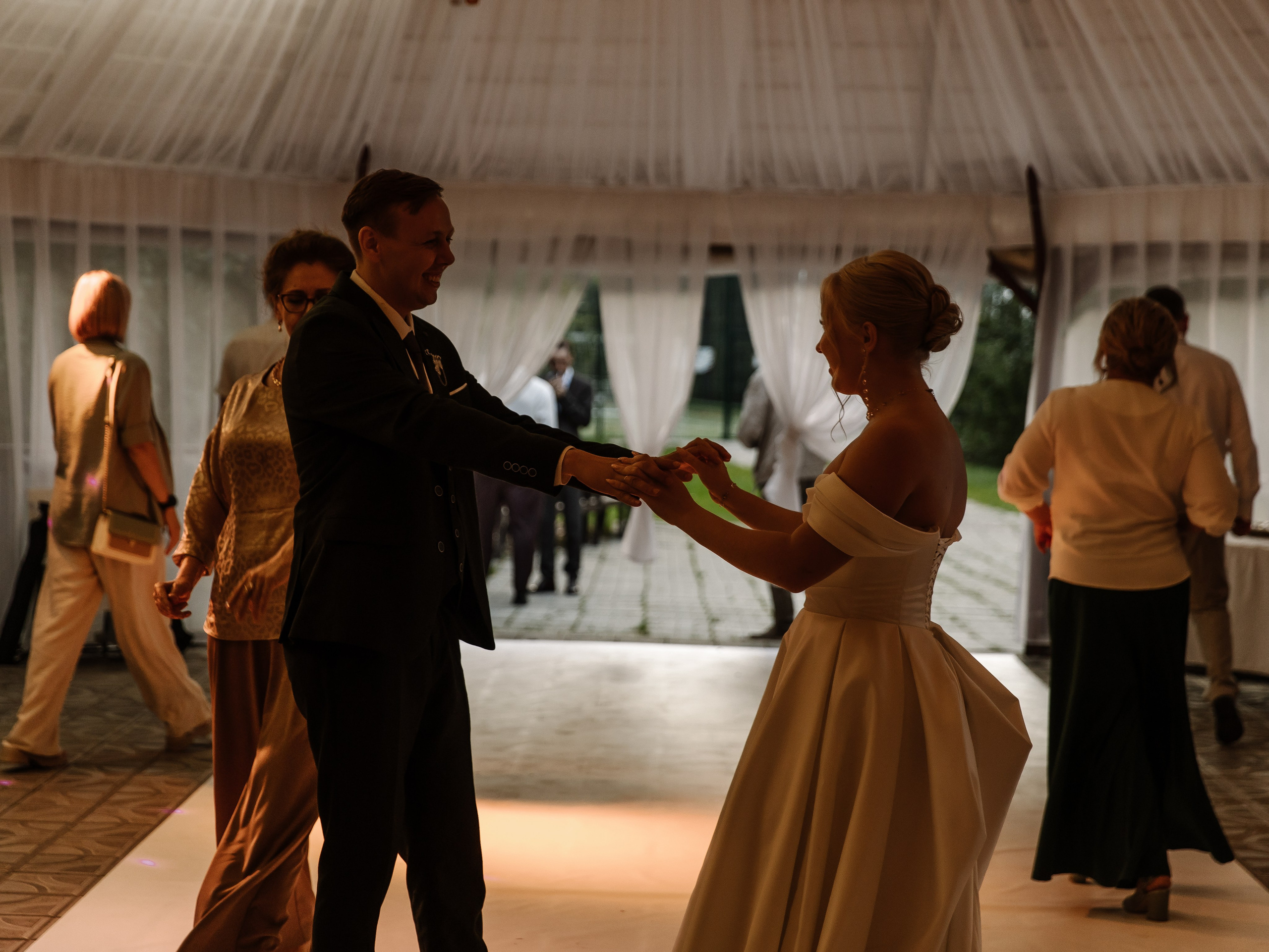 Дмитрий и Арина. СВАДЕБНЫЙ ФОТОГРАФ ЧЕЛЯБИНСК